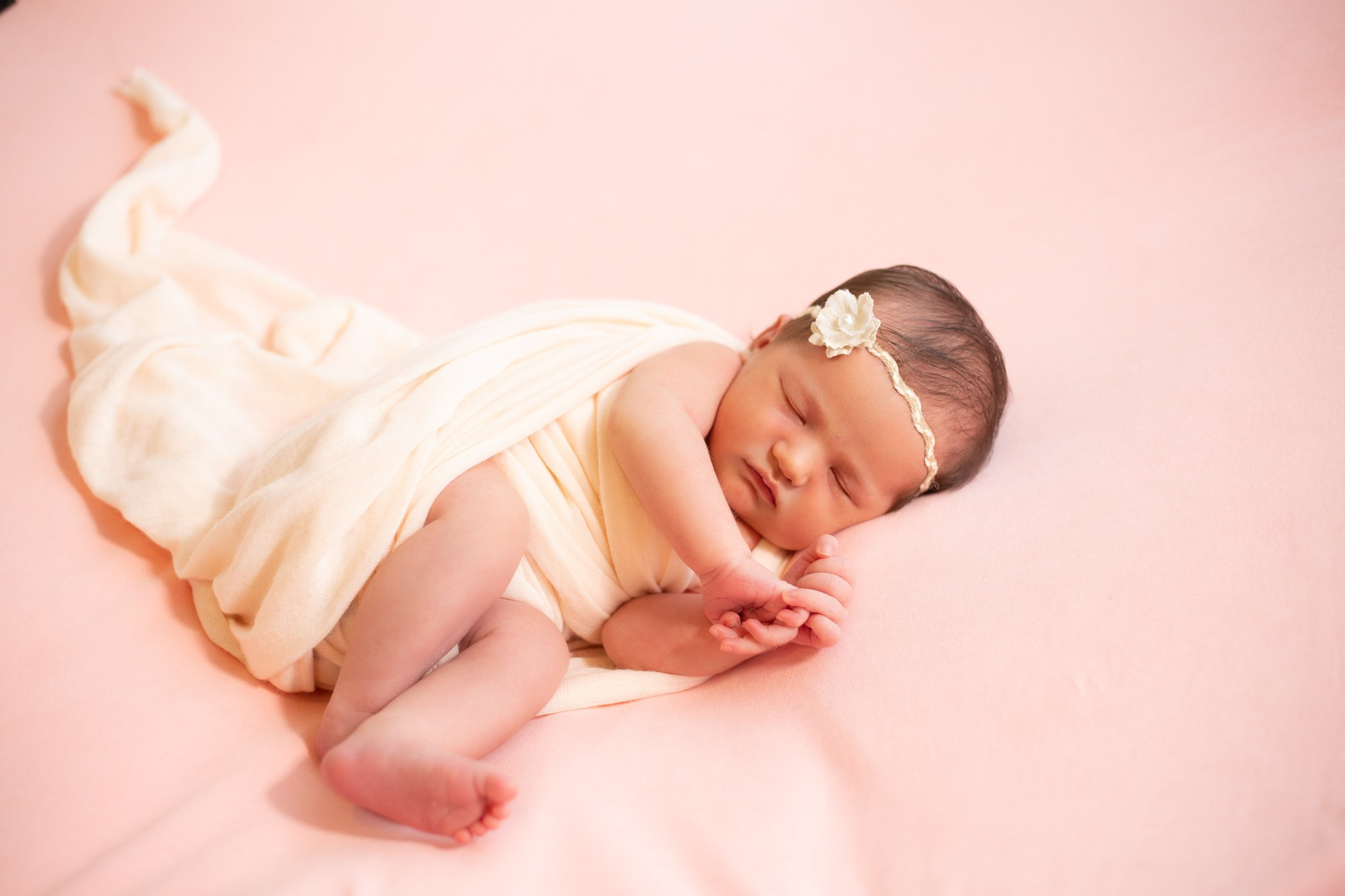 Vestuario Newborn. Фотограф в Матаро, Барселона. Евгения Шихина