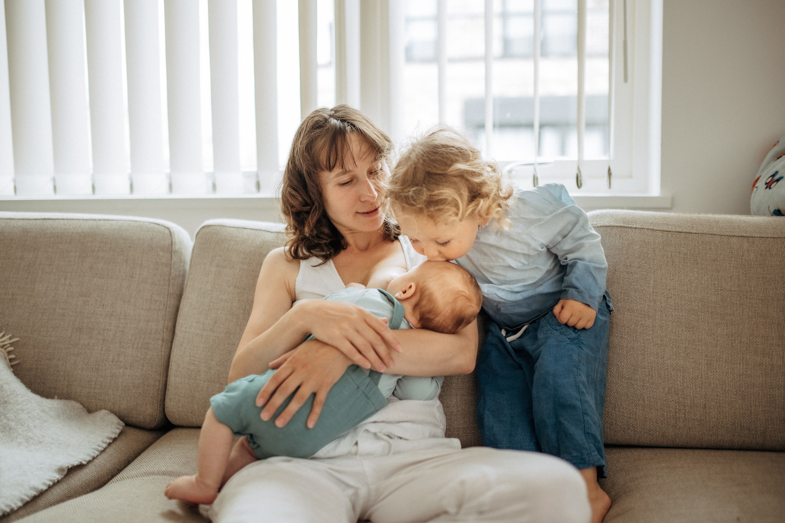 Indoor Family. Olga Tikhonova: family photography Cambridgeshire