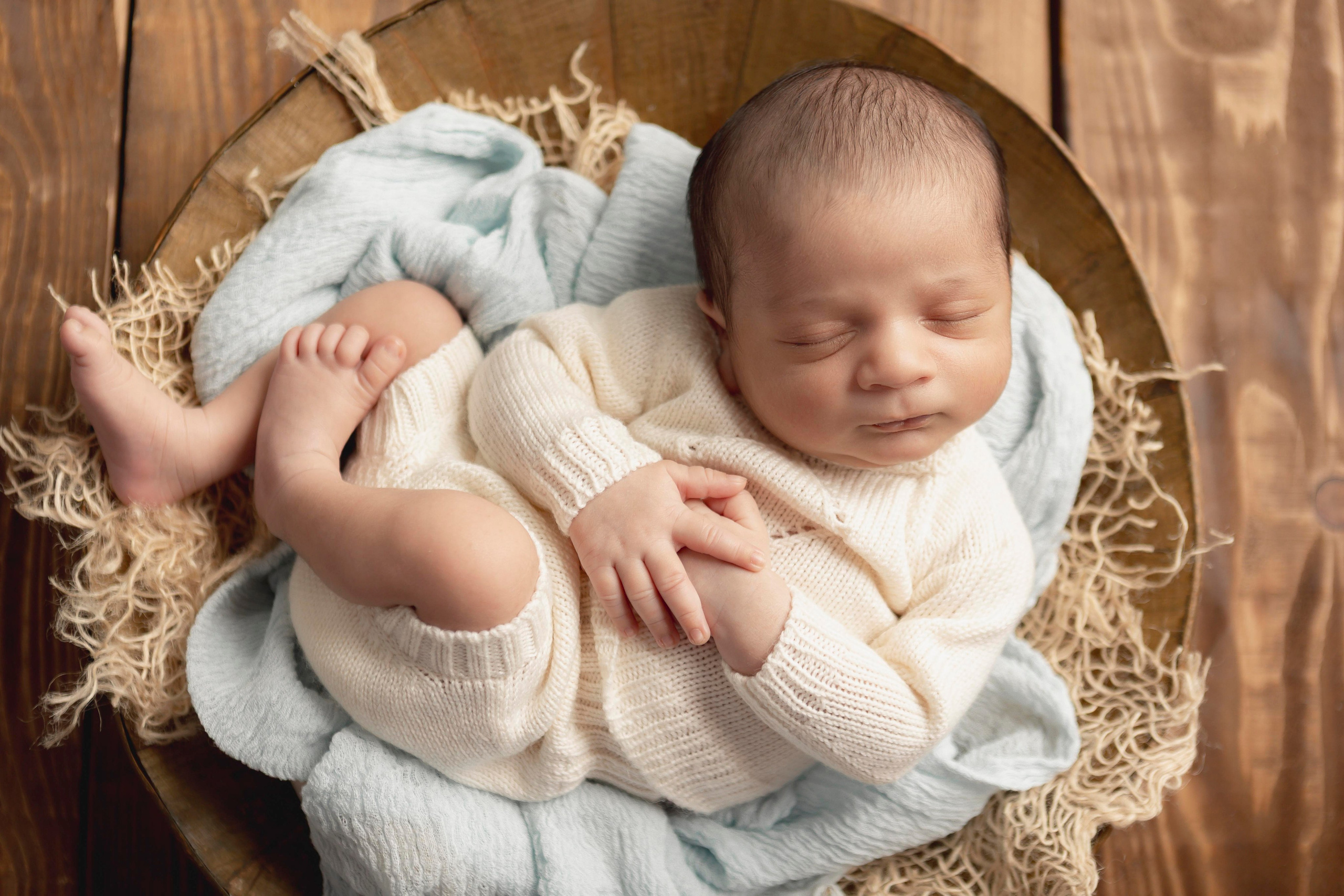 Babyfotoshooting Lindenberg Neugeborenenfotografie Allgäu Neugeborene Fotograf Bayern Babyfotograf Lindenberg Newborn Fotoshooting Allgäu Babyfotos Zuhause Lindenberg Neugeborene Fotoshooting Studio Bayern