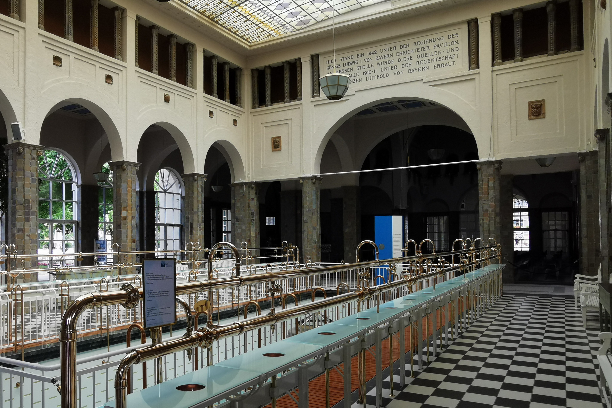 Бад Киссинген. Elina Reisen. Туристическое агентство в Аугсбурге