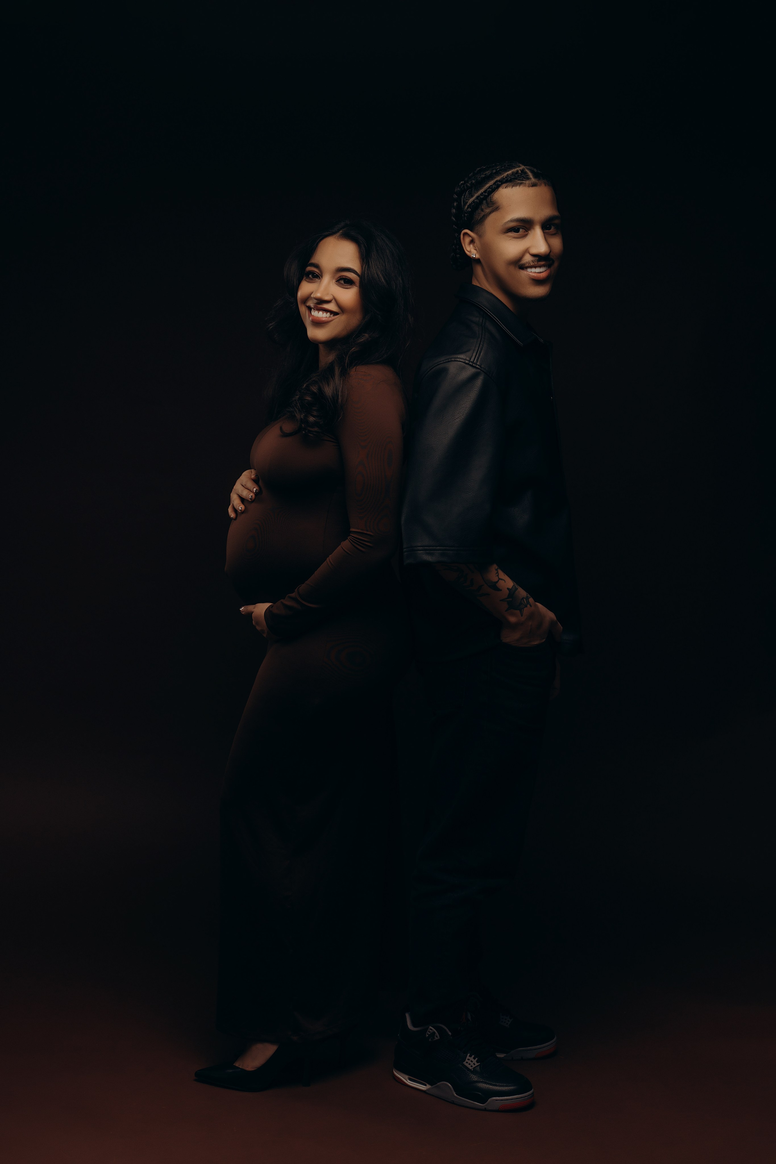 STUDIO: Barbara. Maternity/Love story/Wedding photographer