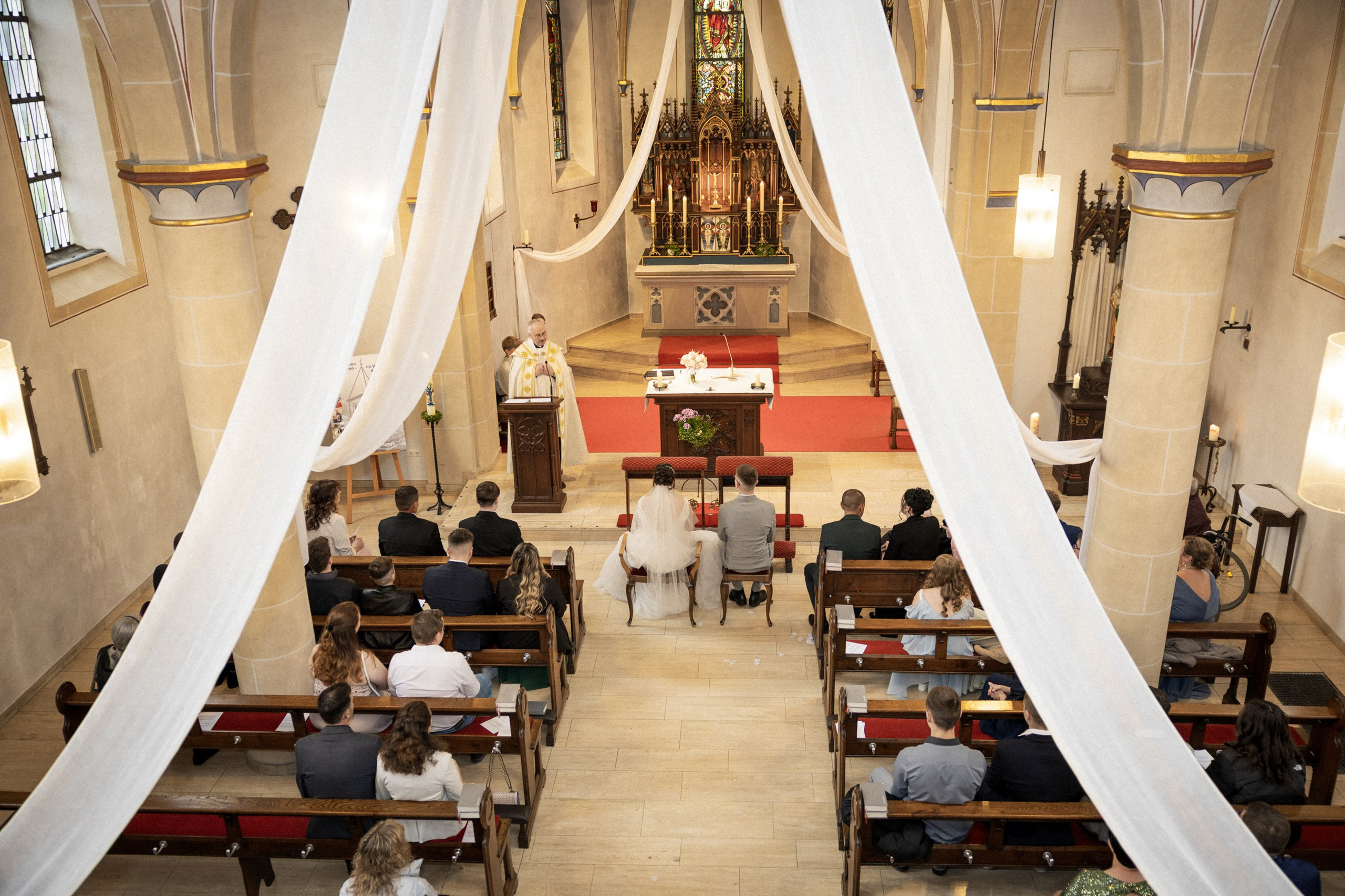 Kirchliche Trauung. Hochzeitfotograf in Bielefeld