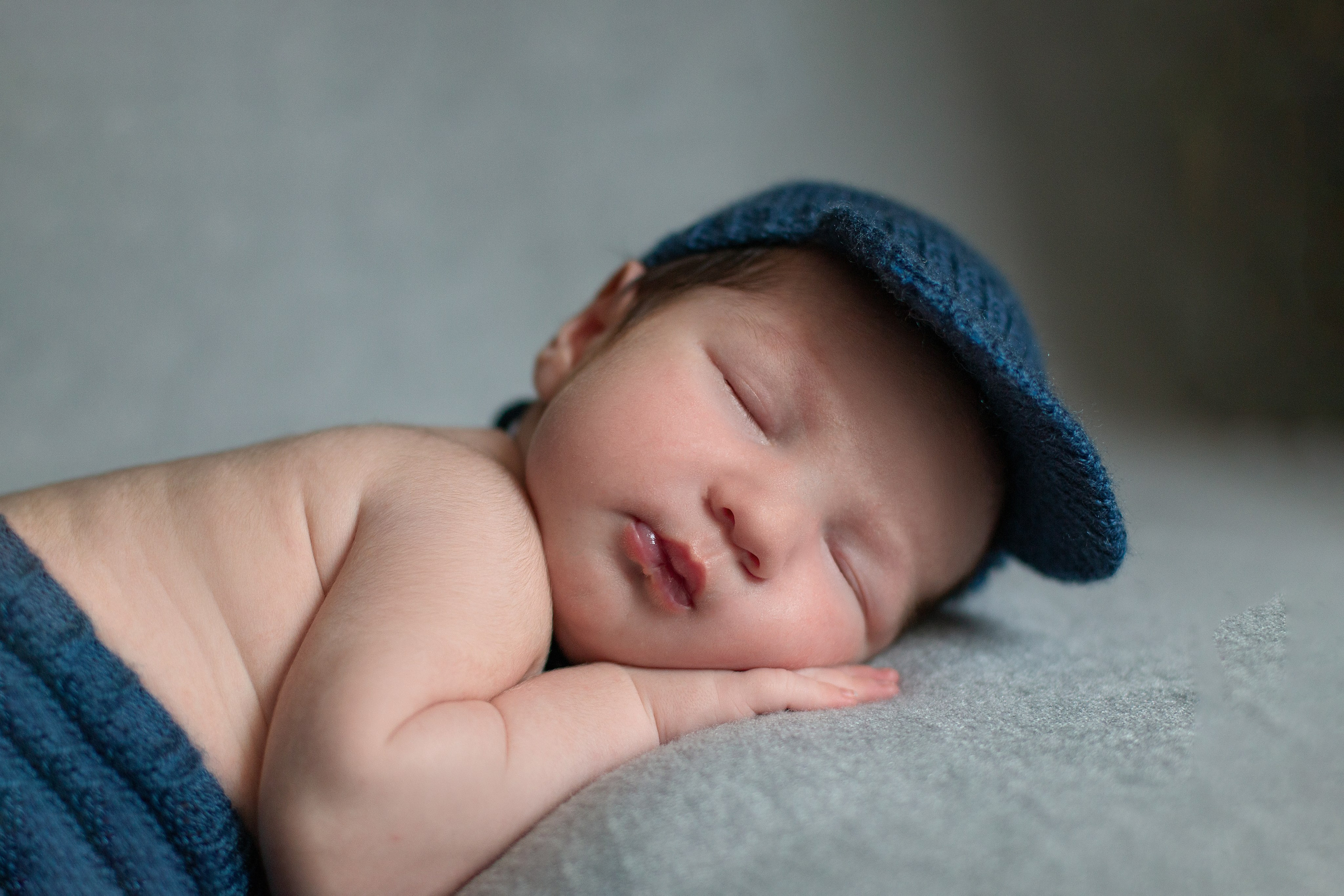 Newborn классическая. Детский и семейный фотограф в г. Бельцы