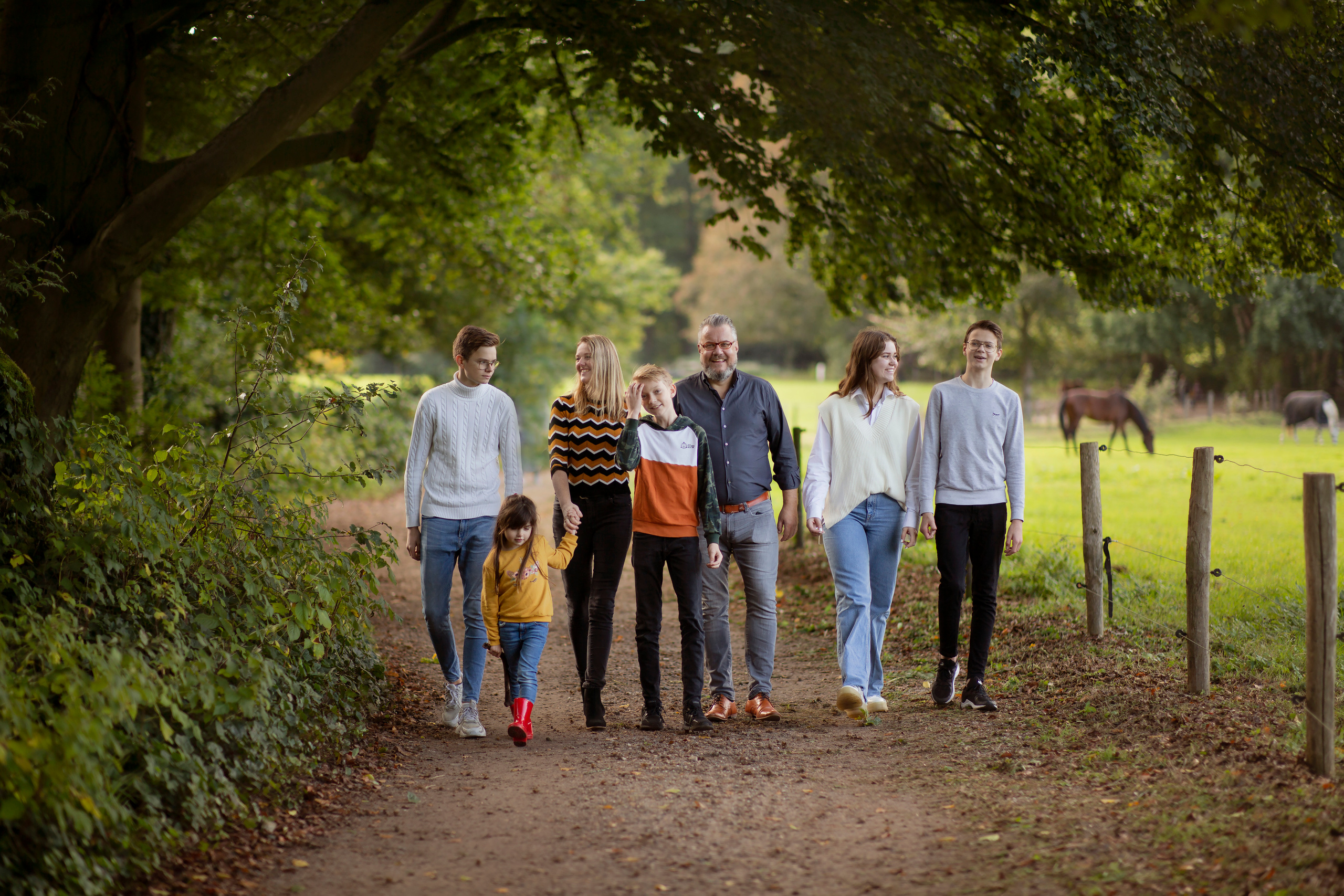 Familie spontane foto buiten