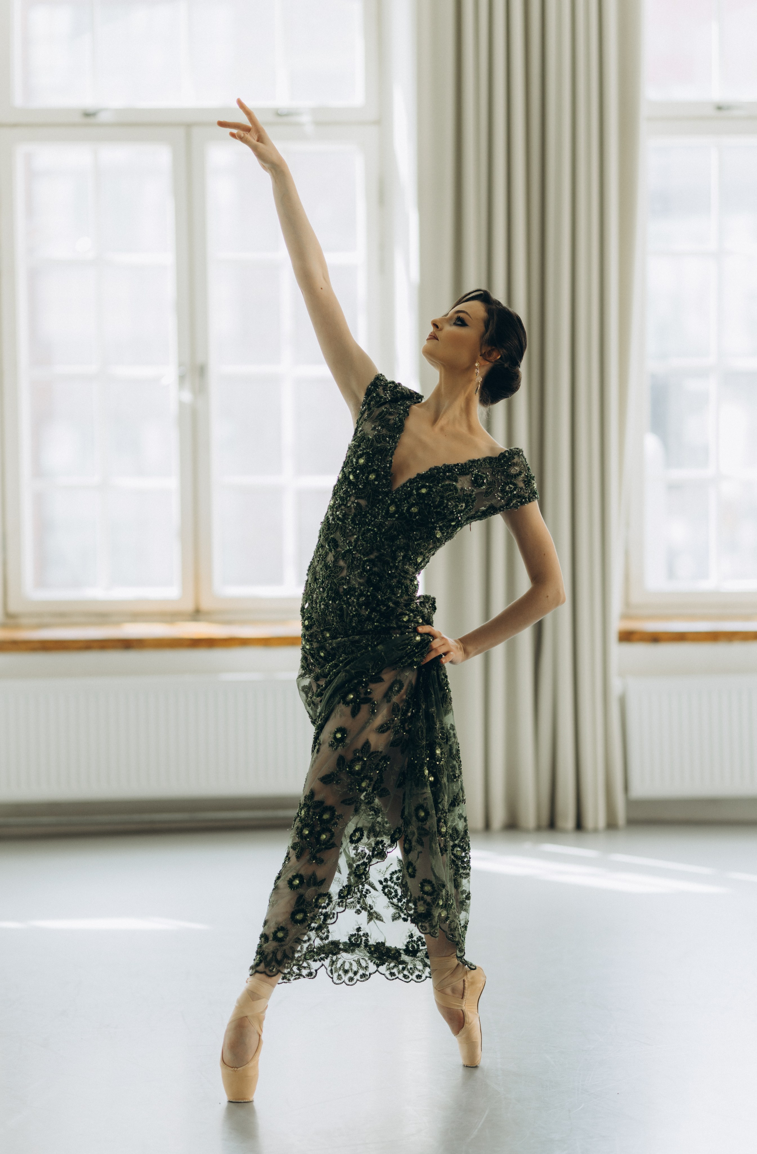 Riikka Couture, Riikka Ikäheimo, Violetta Keller, Portrait, Dancer. Wedding and portrait photographer in Helsinki Vickan O