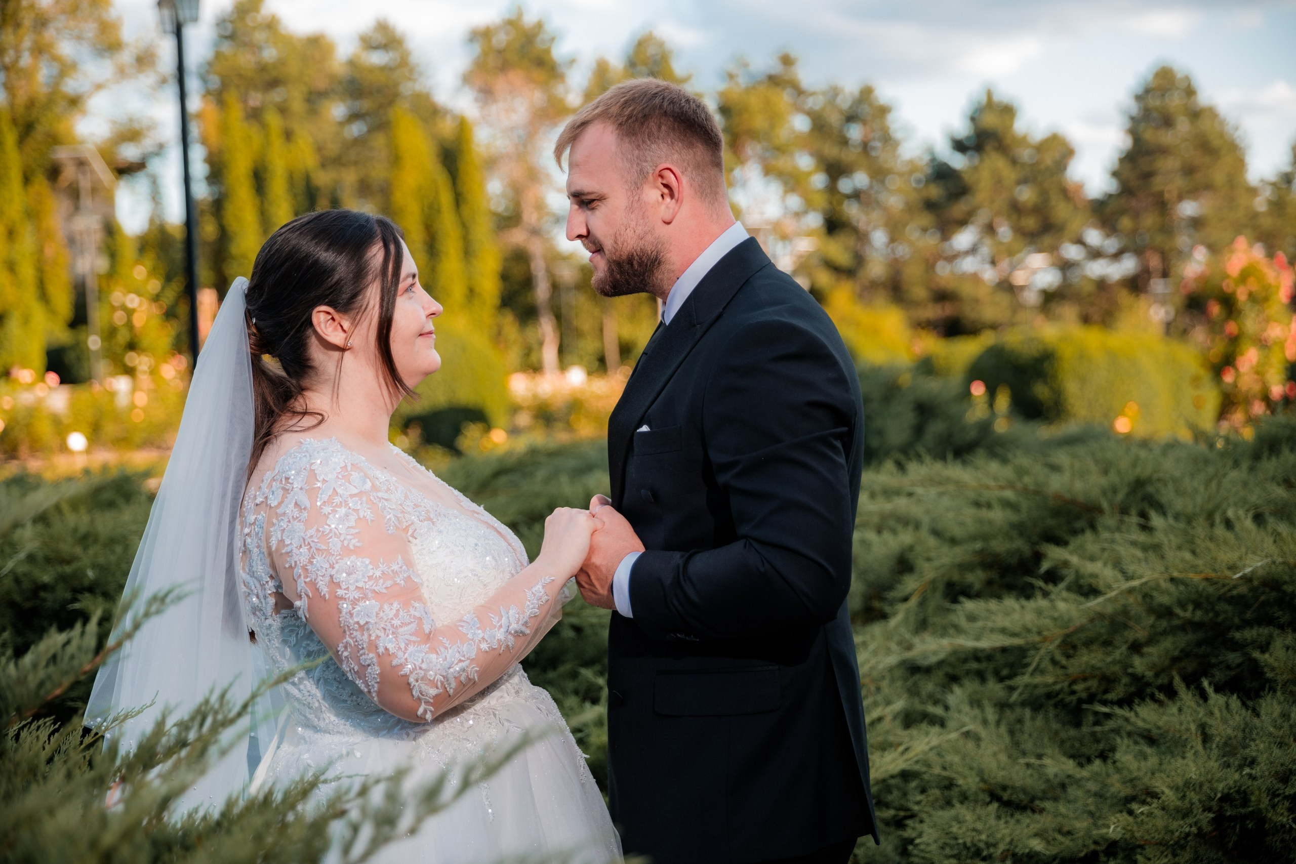 servicii foto. servicii foto Botoșani. servicii foto video Botoșani. fotograf nunta. fotograf evenimente. fotograf nunta Botoșani. Alin chirila. Alin chirila fotograf. Alinofotostudio.- Mire și mireasă – Sergiu & Liliana – ziua nunții, 2024  - Emoții în ziua nunții – Sergiu și Liliana  - Dansul mirilor – fotografie artistică nuntă 2024  - Sedinta foto romantică în natură – Sergiu & Liliana  - Rochia de mireasă și detalii de nuntă elegante