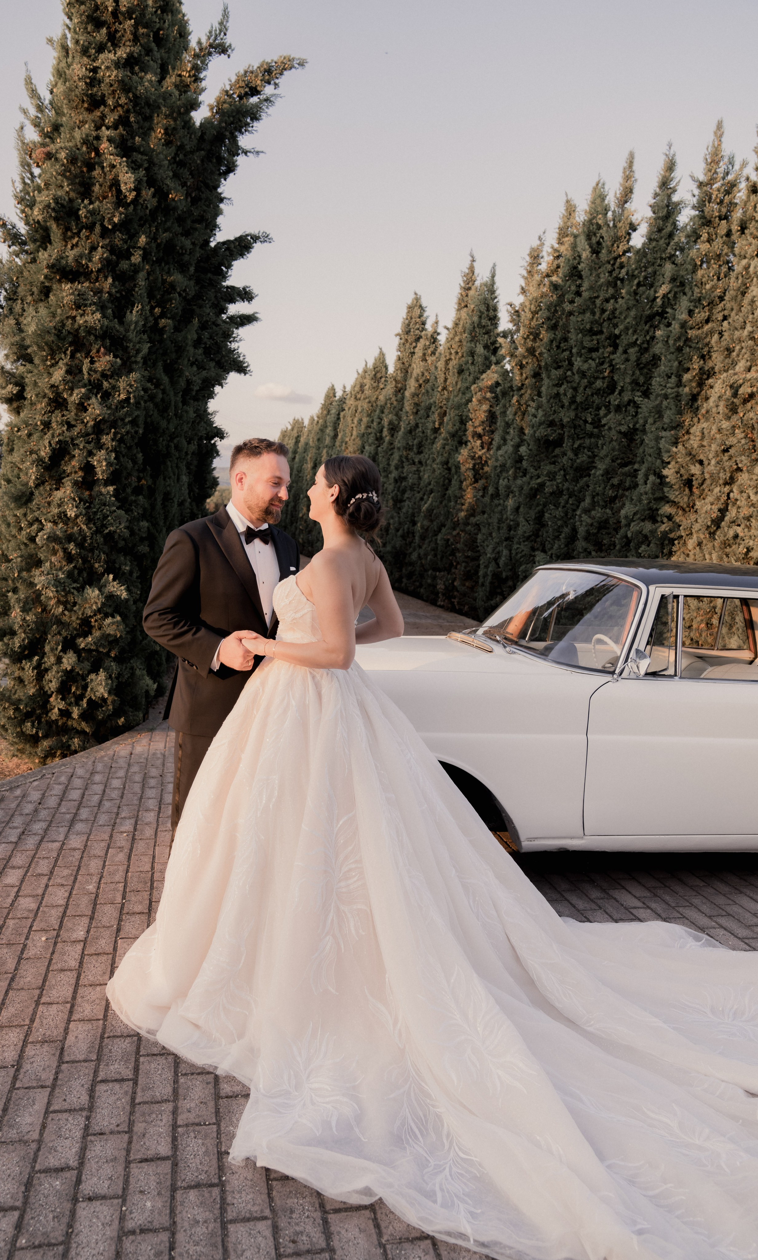 KONSTANTINOS & KONSTANTINA