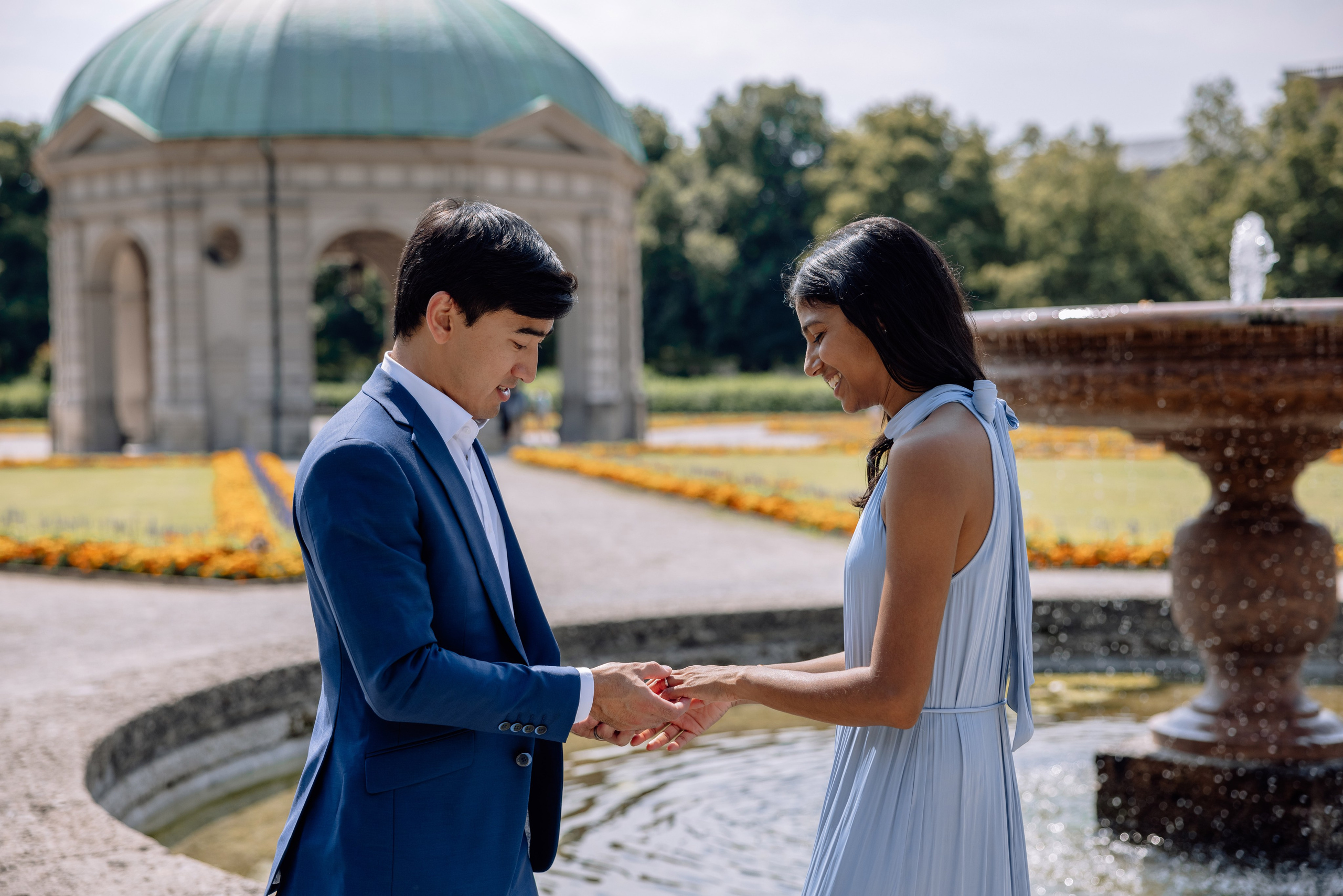 Verlobung Engagement. Hochzeitsfotograf München Taufe Familienfotograf Tanja Mauke