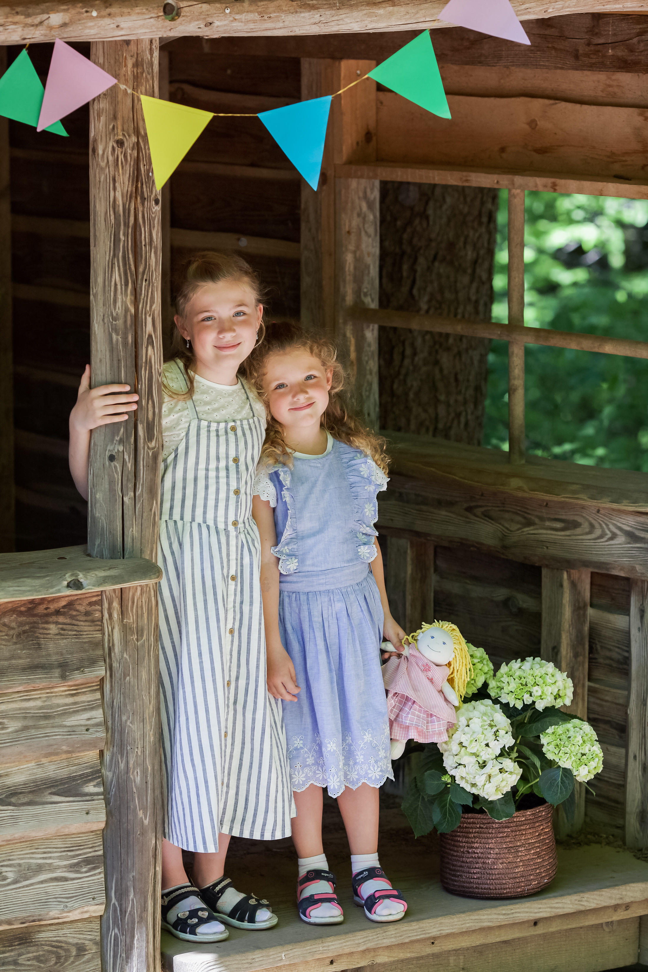 Kindergartenfotografie Lindenberg Kinderfotografie Kindergarten Allgäu Kindergarten Fotoshooting Bayern Kita Fotoshooting Lindenberg Fotoshooting Kinderbetreuung Allgäu Professionelle Kindergartenfotografie Bayern Kita Fotografie Lindenberg Gruppenfotos Kita Allgäu
