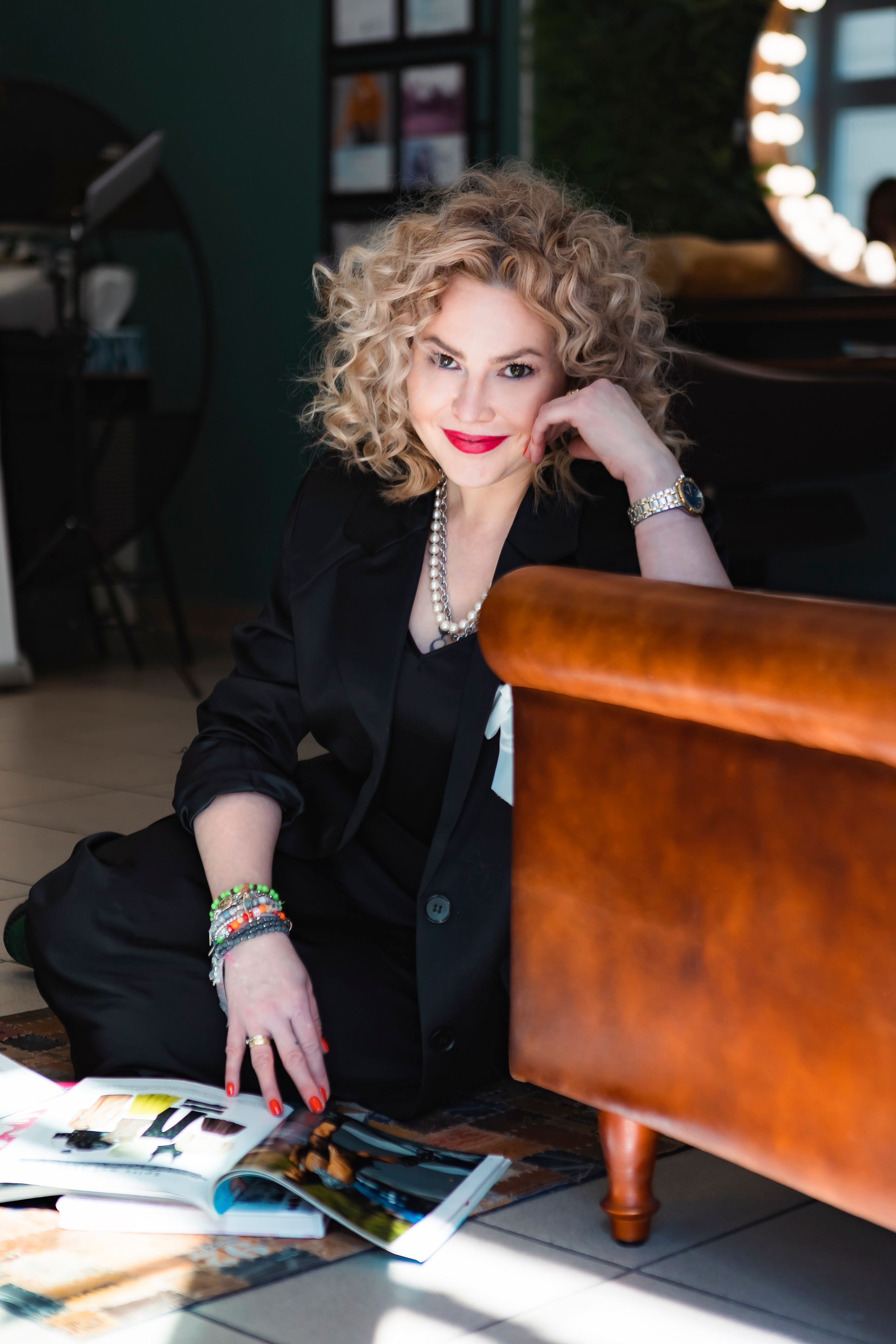 Frauenportrait Lindenberg, Frauenfotografie Allgäu, Portraitshooting Frauen Bayern, Professionelle Frauenportraits Lindenberg, Beautyshooting Frauen Allgäu, Outdoor Frauenportrait Bayern, Studio Frauenfotografie Lindenberg, Porträtfotografie Allgäu, Einzelportrait Frauen Bayern, Lifestyle Frauenfotografie Lindenberg