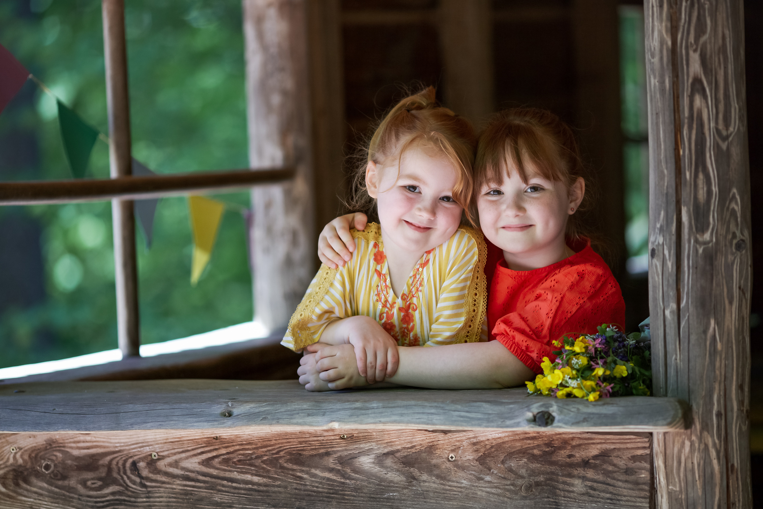 Kinderportrait Lindenberg, Kinderfotografie Allgäu, Portraitshooting Kinder Bayern, Professionelle Kinderportraits Lindenberg, Outdoor Kinderfotografie Allgäu, Studio Kinderportrait Bayern, Einzelportrait Kinder Lindenberg, Kinderfotografie drinnen Allgäu, Kinder Lifestyle Shooting Bayern, Porträtfotografie Kinder Lindenberg