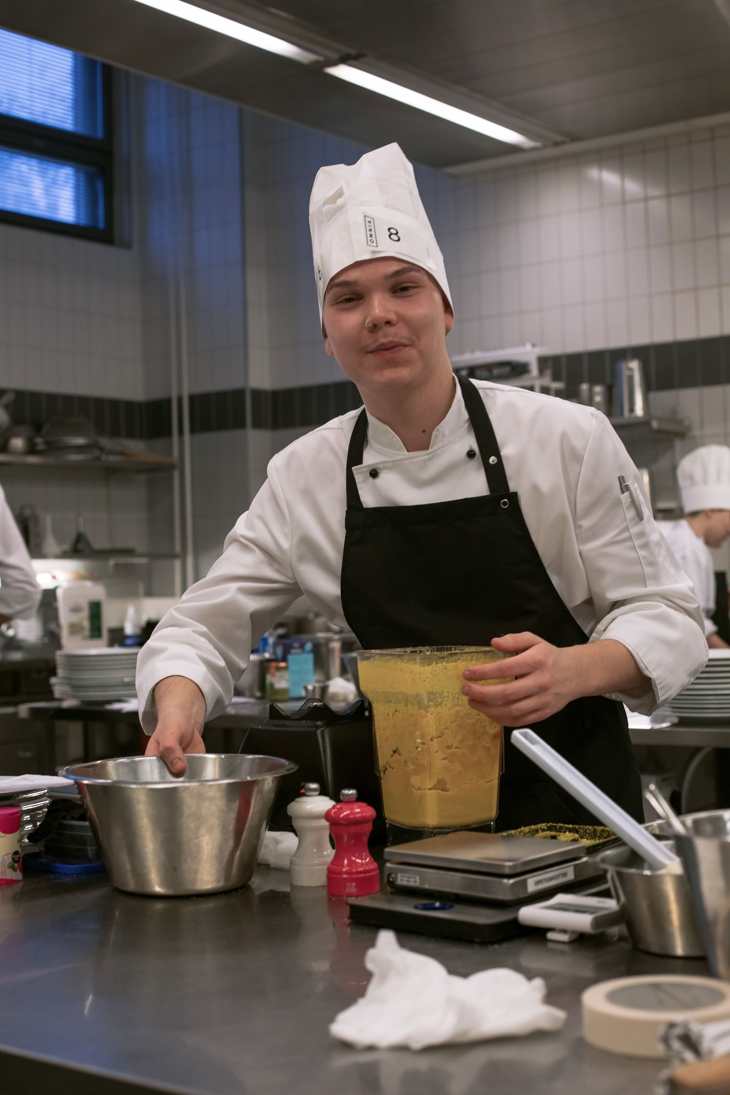 Kokki ja Tarjoilija. Ekaterina Mansur, muotokuvafotografi Suomessa (Helsingissä ja Uudellam