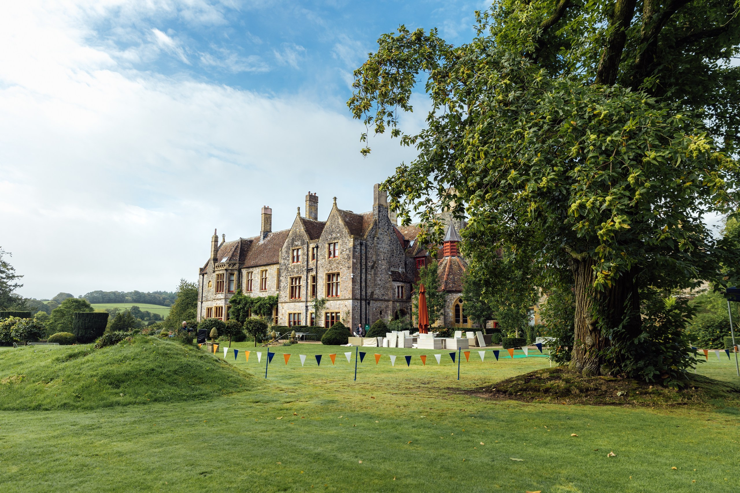 BobFest'23 in 2 days — TRUE LEGEND. September, 2023. Timeless Wedding & Event Photography — based London, working across Europe