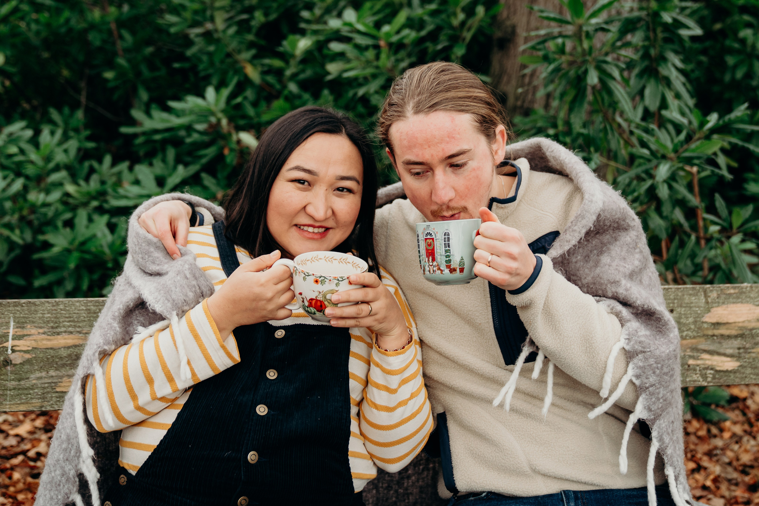 Maternity photographer Gosforth, Newcastle Upon Tyne, Northumberland. Outdoor maternity lifestyle photography