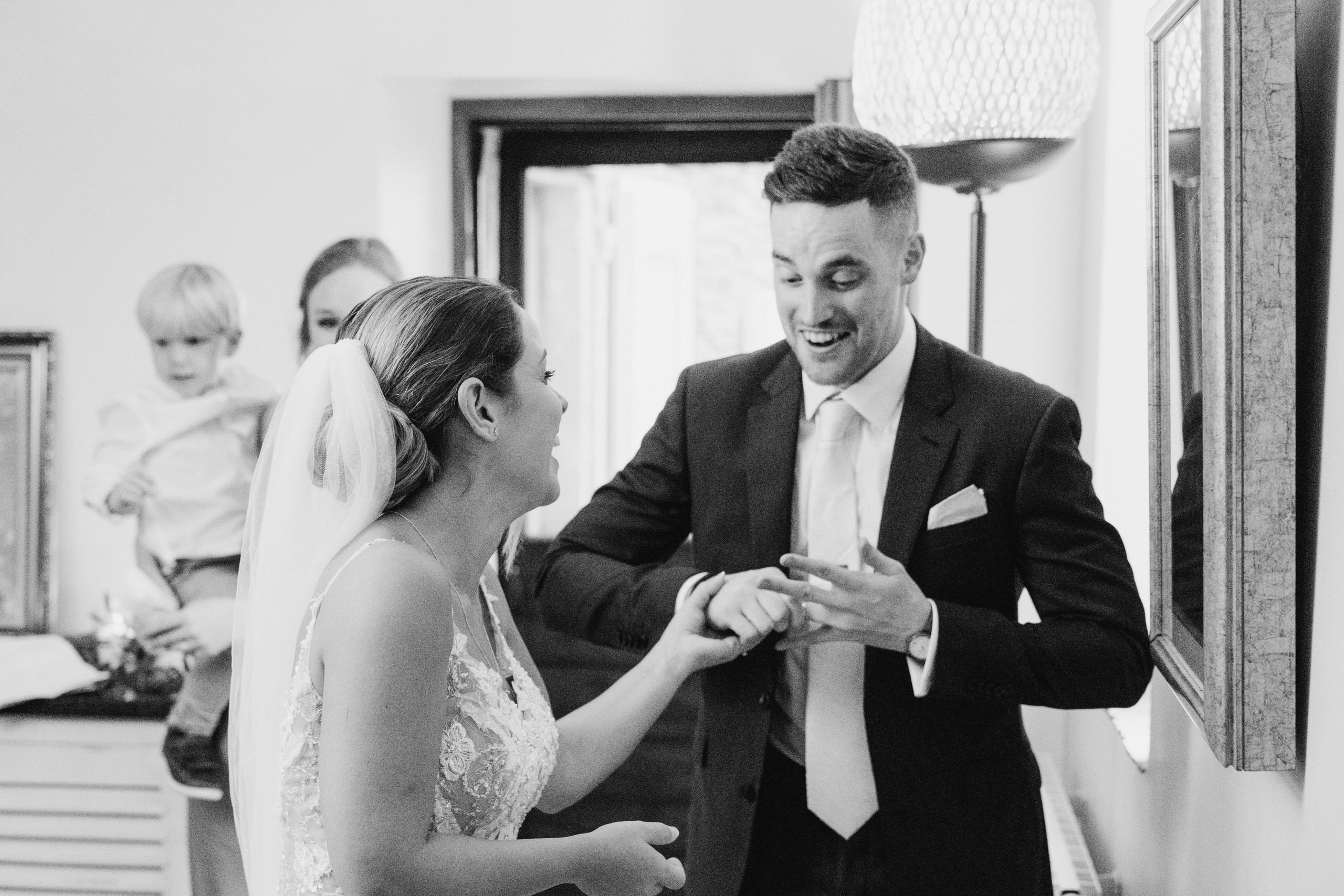 Chloé & Tom. Eugenie Smirnova — wedding, corporate and lifestyle photographer in Toulouse and Southwest France