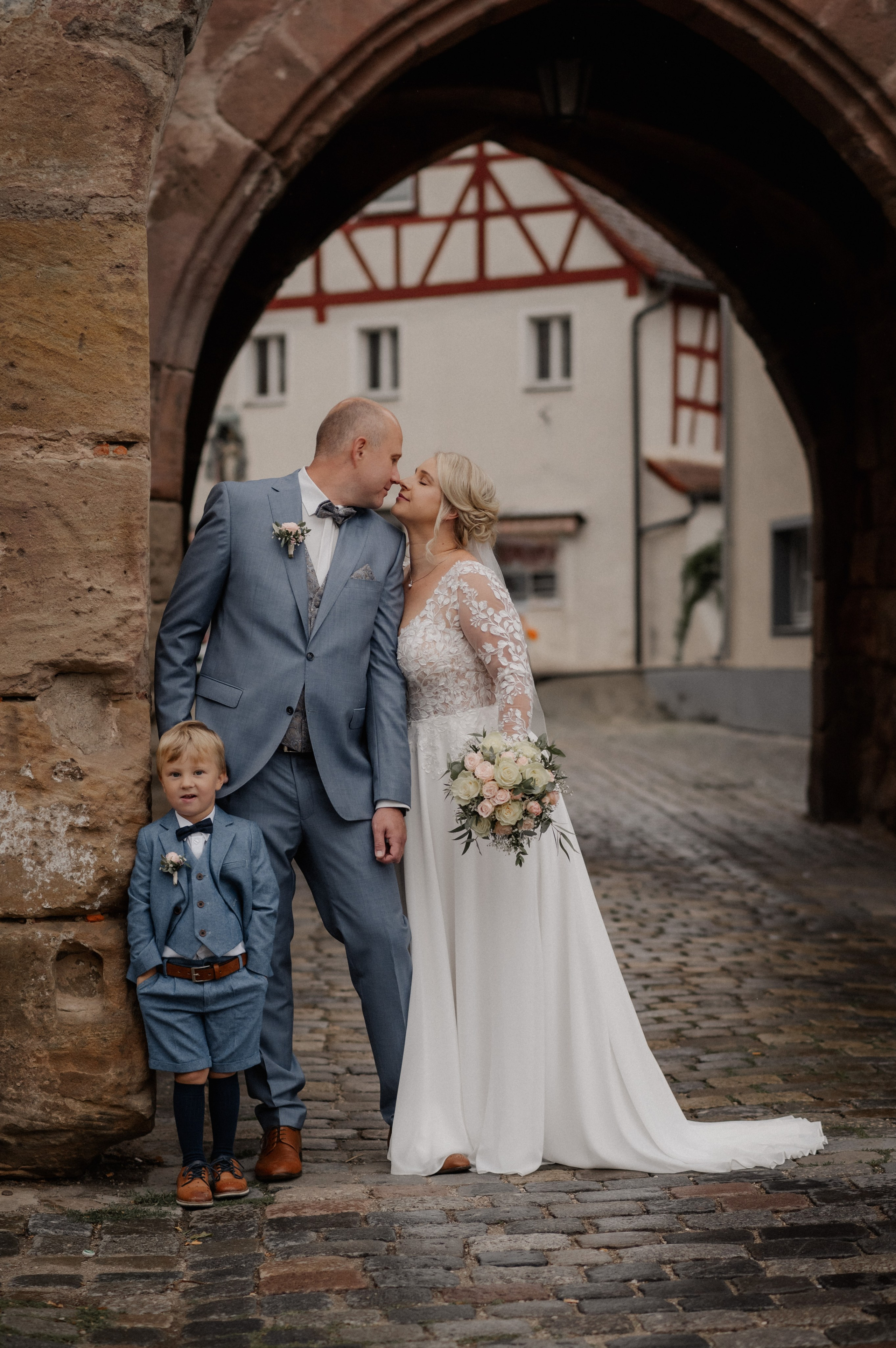 PRE-WEDDING IN WOLFRAMS-ESCHENBACH