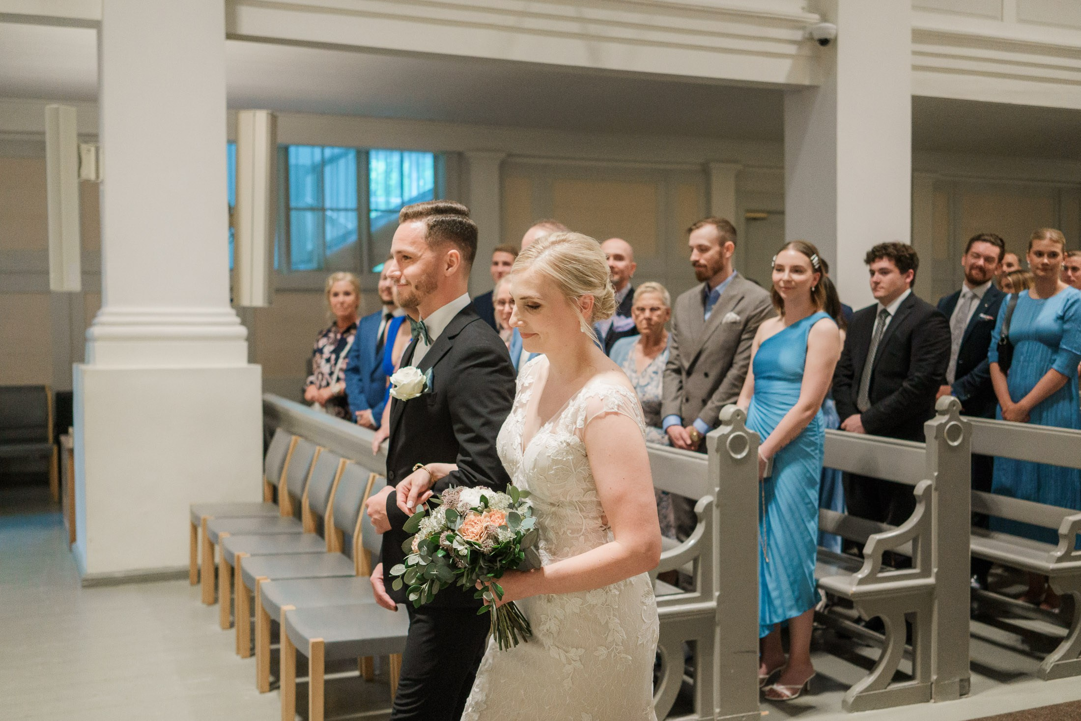 M&P, häävalokuvaus Klaus K, Rake-sali ja Helsingin vanha kirkko