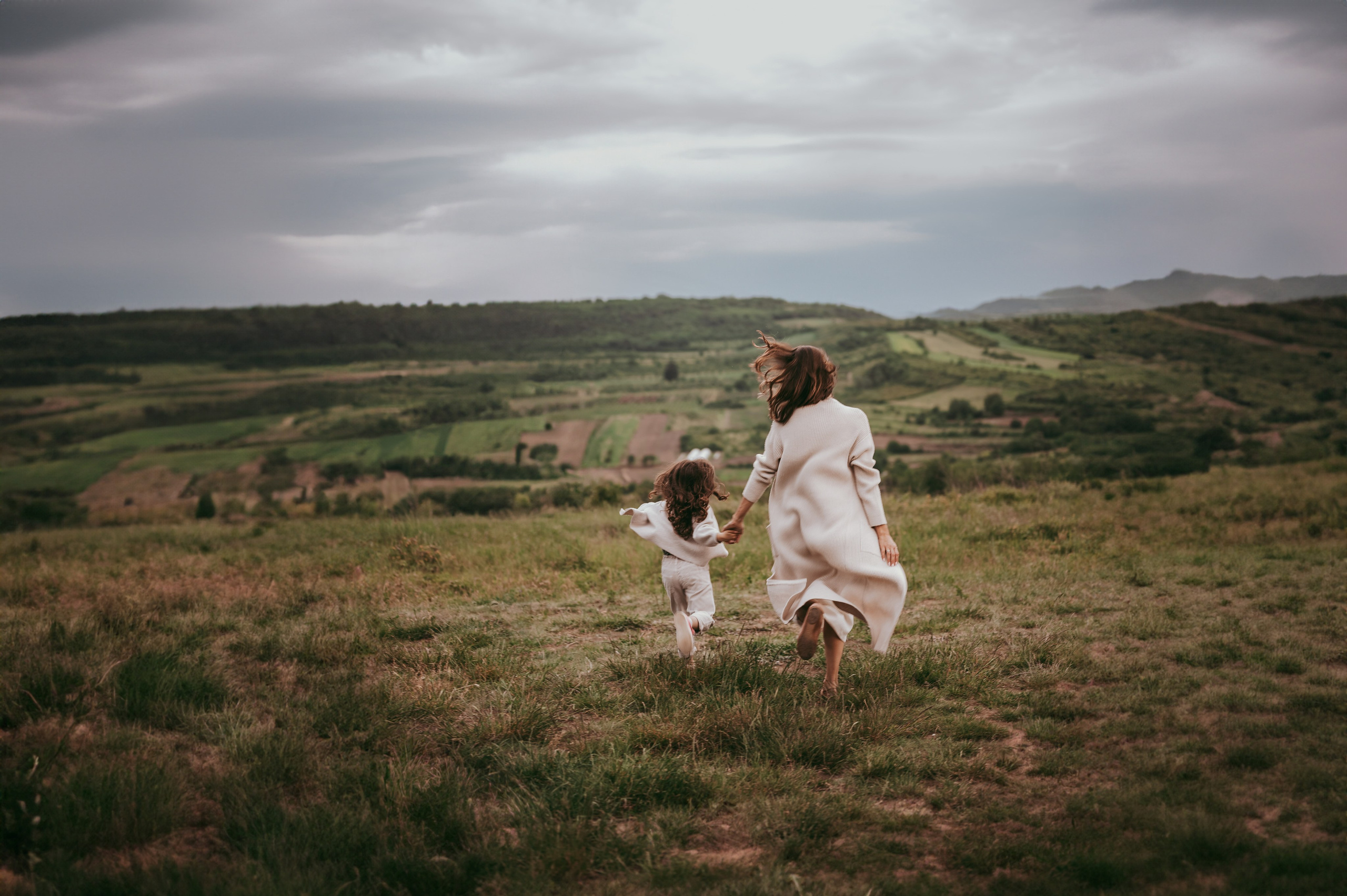 Bojana i Srna / mammy and me photosession. Deciji i porodicni fotograf u Beogradu Oksana Skendzic