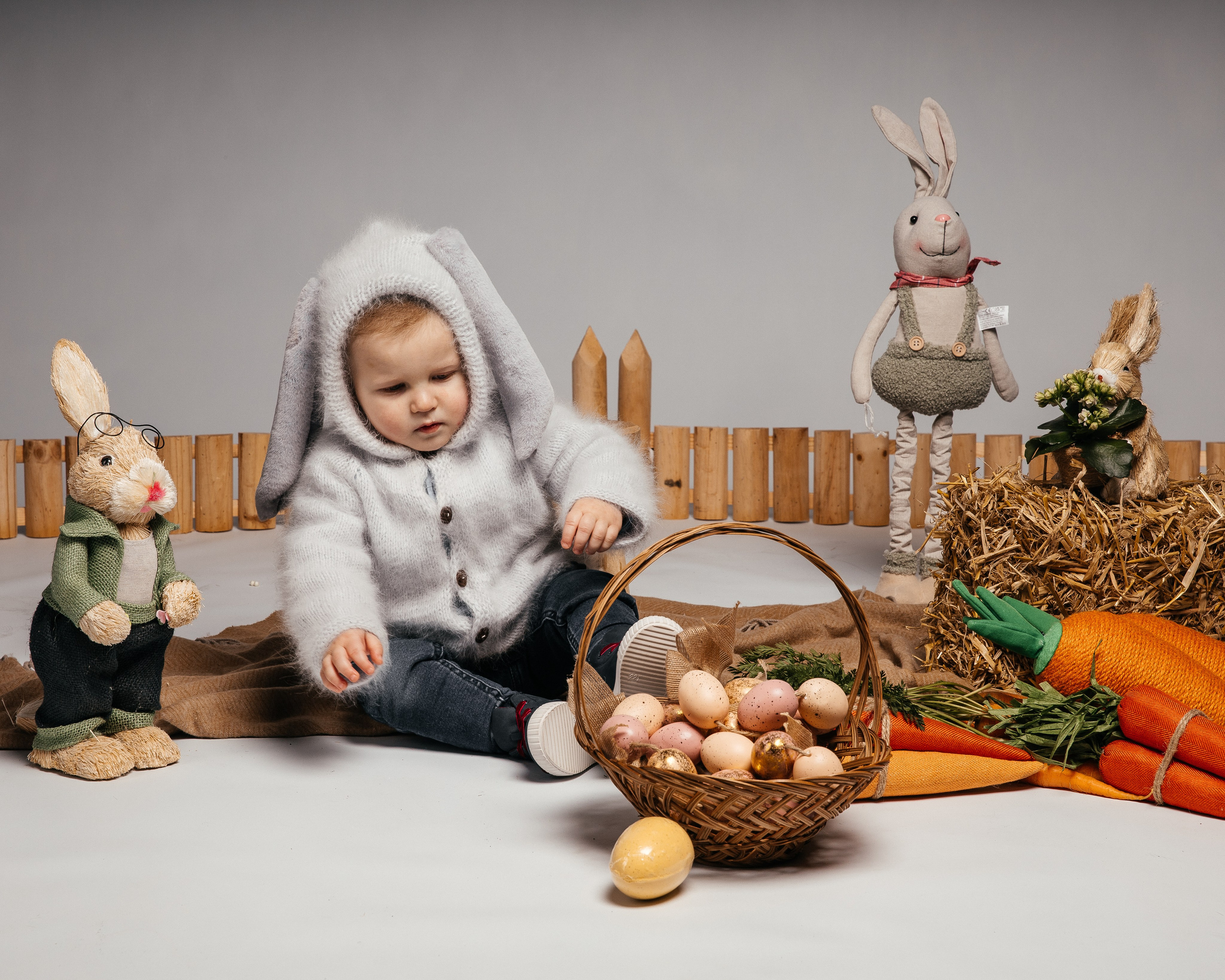 Easter Photoshoot. Https://valphoto.wfolio.pro/
