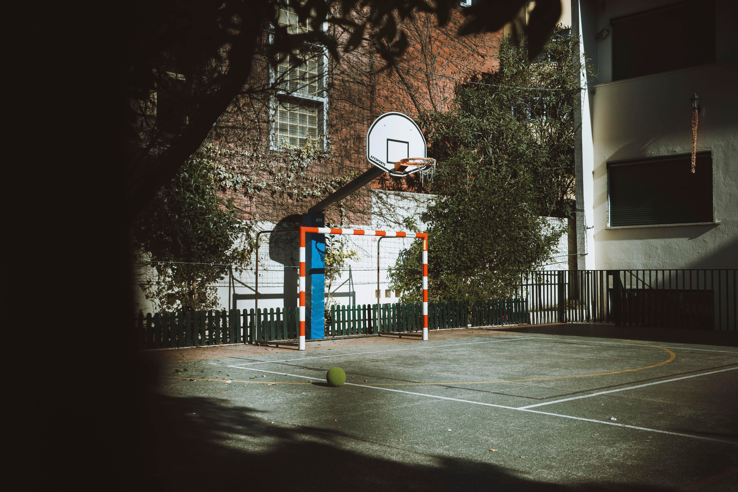 Street. Maria Sher. Professional photographer from Porto, Portugal