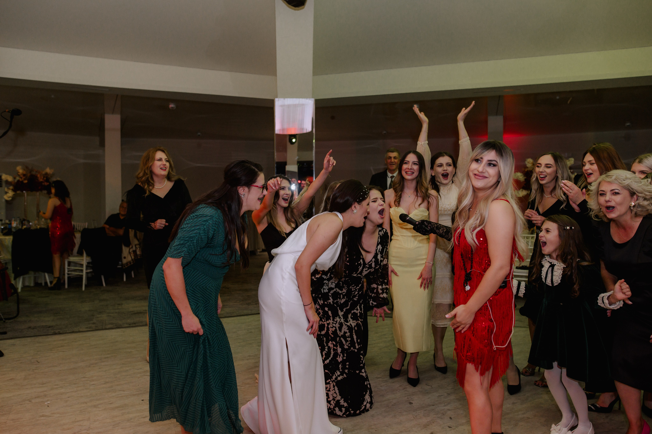 Nunta in Octombrie, in culorile toamnei , la Elysium , Iasi. Proud Vision Weddings | Wedding Photography & Film — Servicii profesionale Foto Video Nunta Iasi