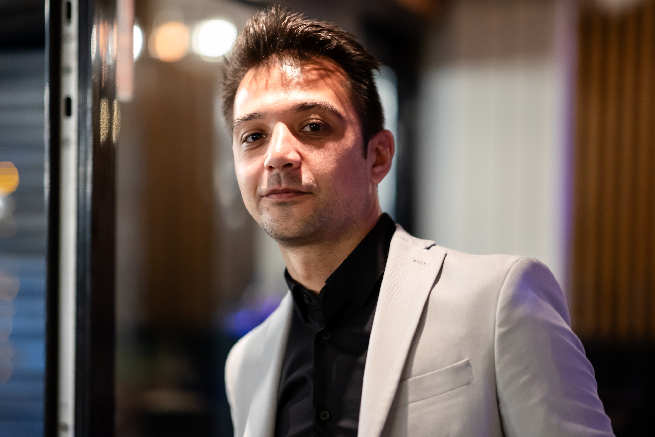 Nunta Velveto Pool. MDimaFotoStudio. Fotograf de nuntă, evenimente private și de familie