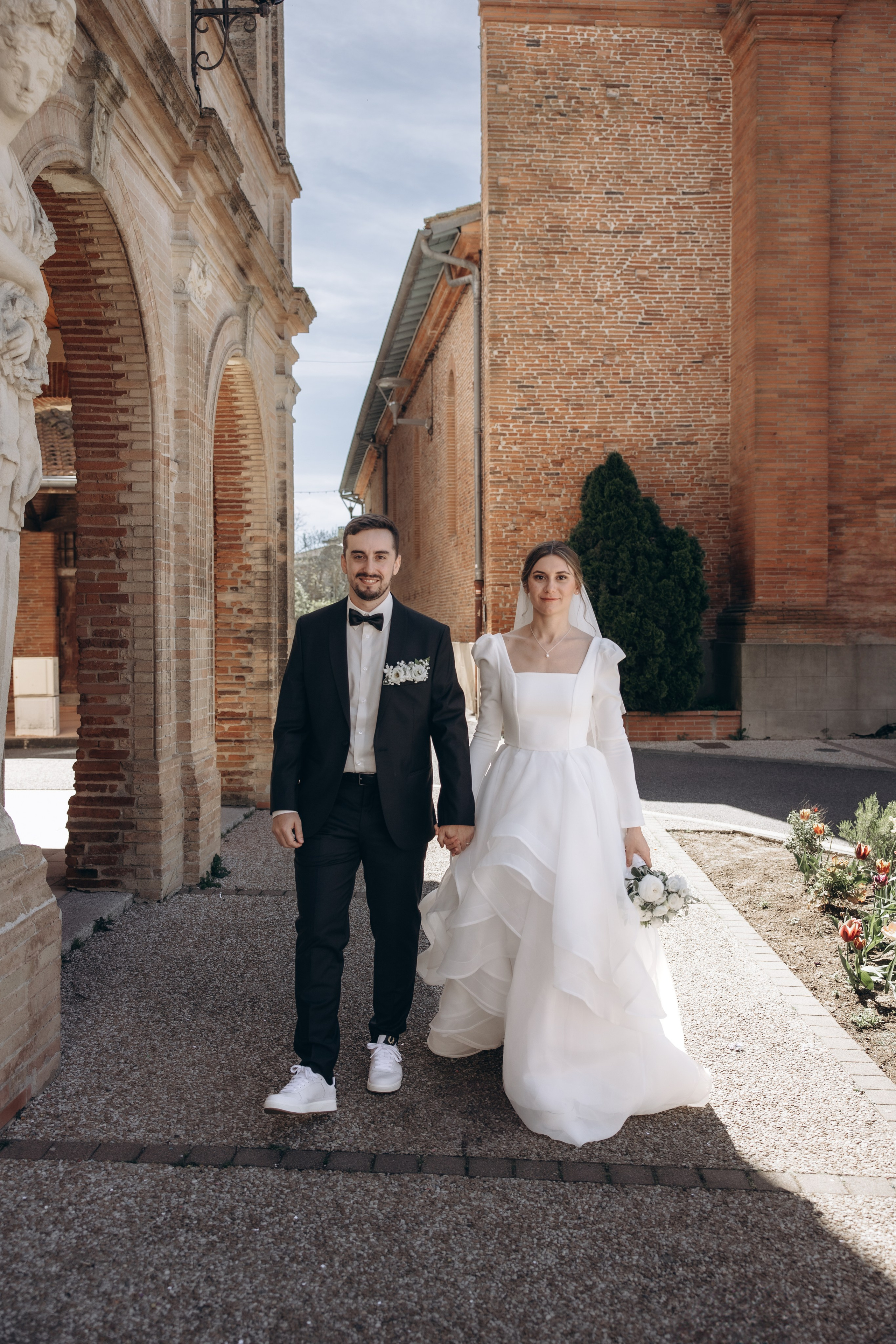 Wedding session in Domaine du T. Eugenie Smirnova — wedding, corporate and lifestyle photographer in Toulouse and Southwest France