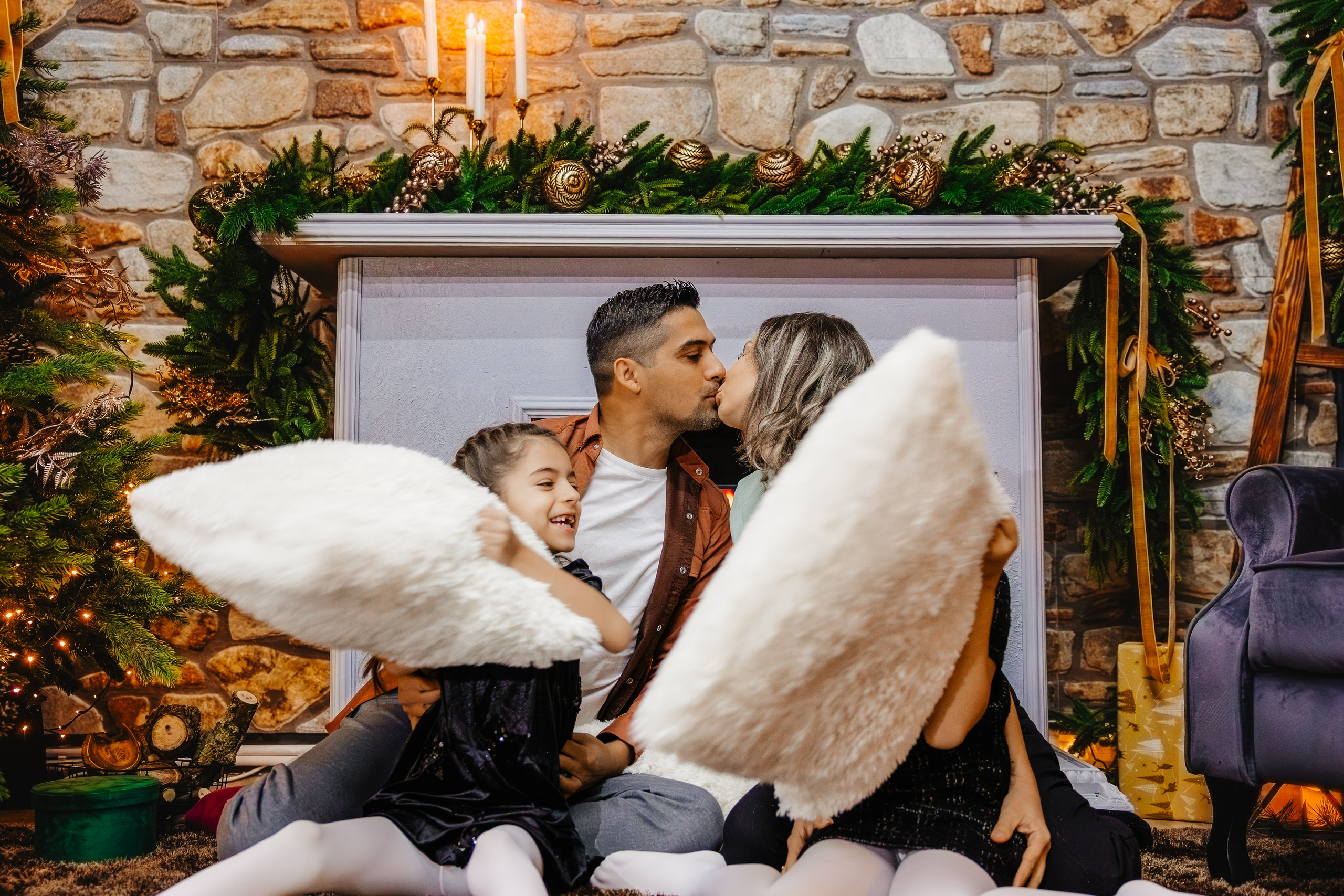 Sedinta foto Craciun Familia Belea. Fotograf și Videograf Nuntă & Evenimente | Pixtory - Constanta