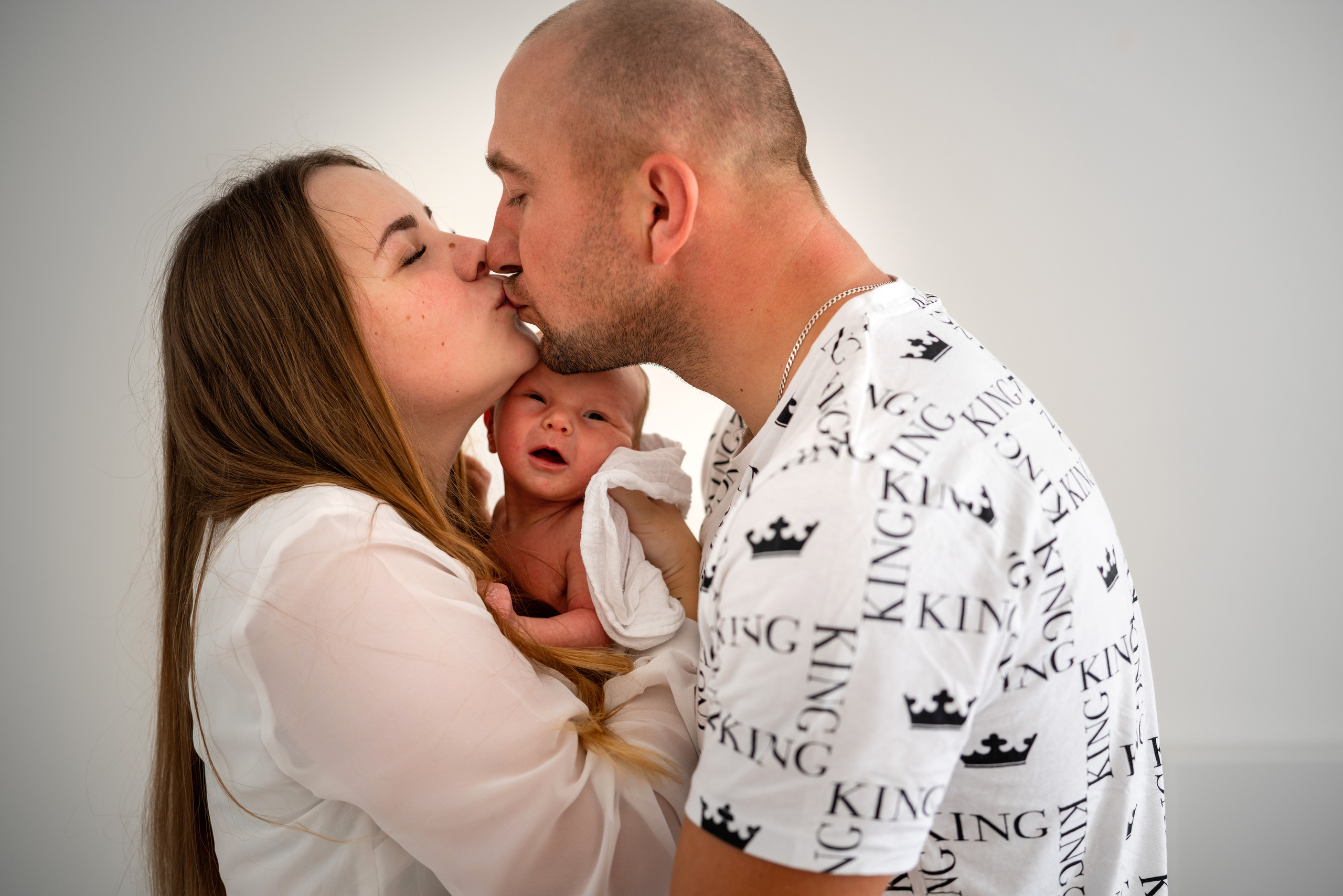 Newborn Lifestyle. Rodinna fotografka Plzen Anita Dergachova