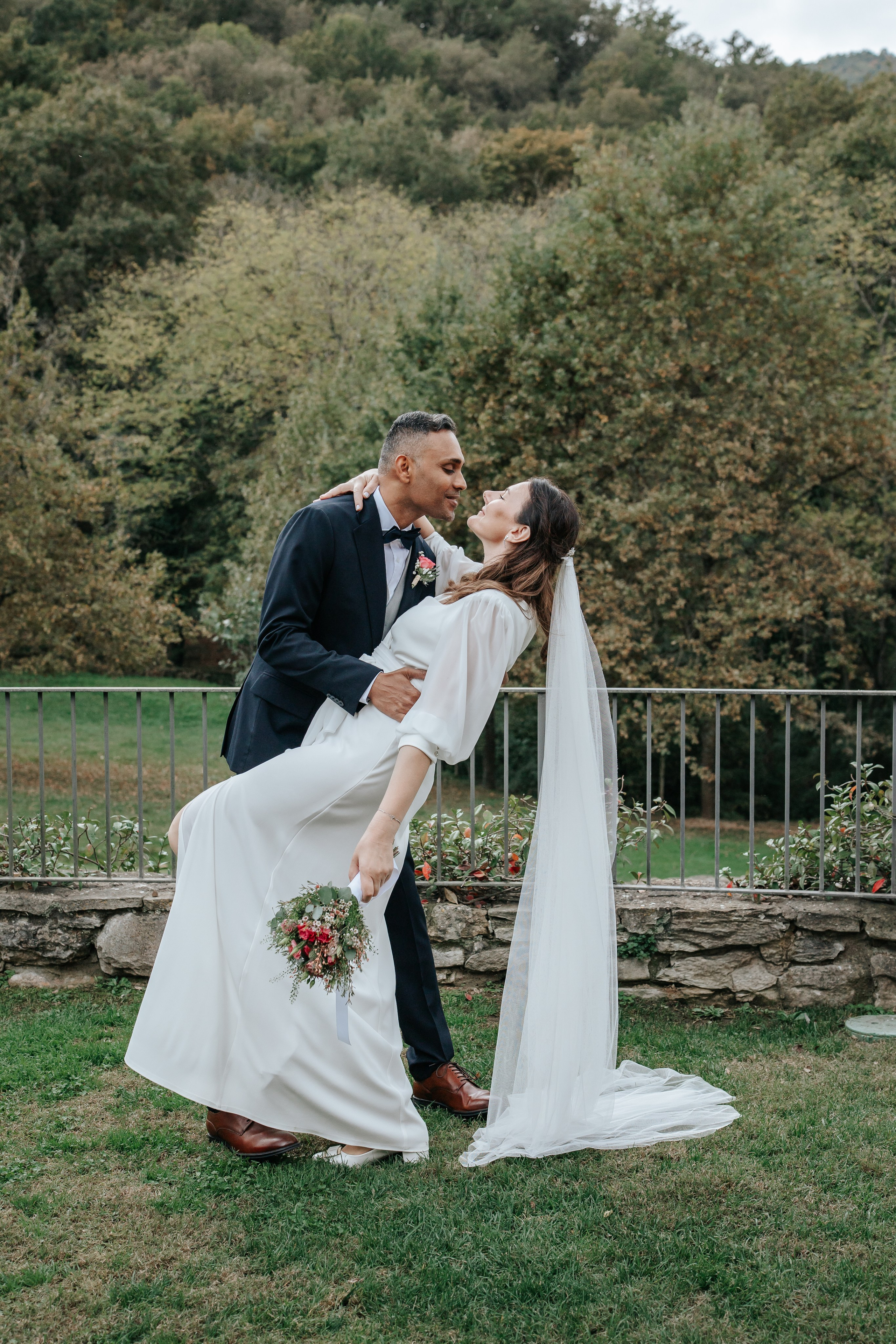 Aurelia+Anand, 02.11.2025, Olot. Fotógrafa de bodas en Cataluña