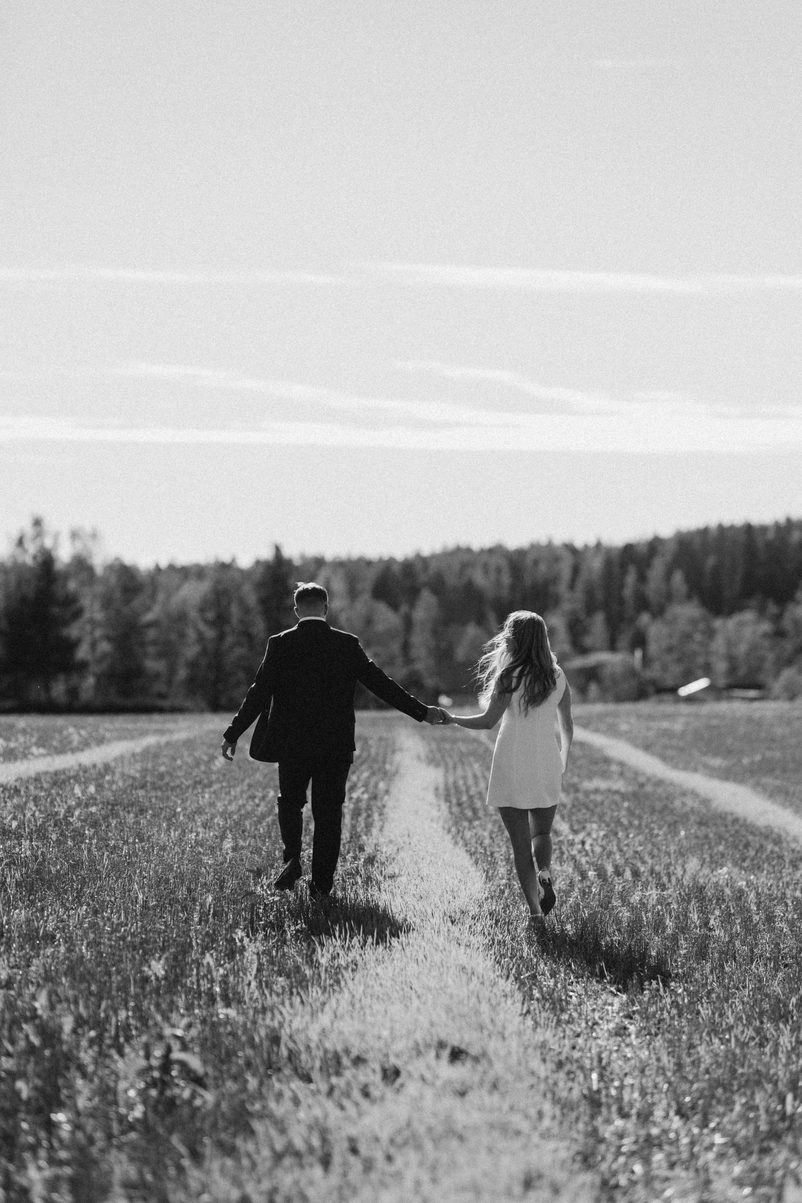 Wedding photo session in Pornainen. Wedding and portrait photographer in Helsinki Vickan O