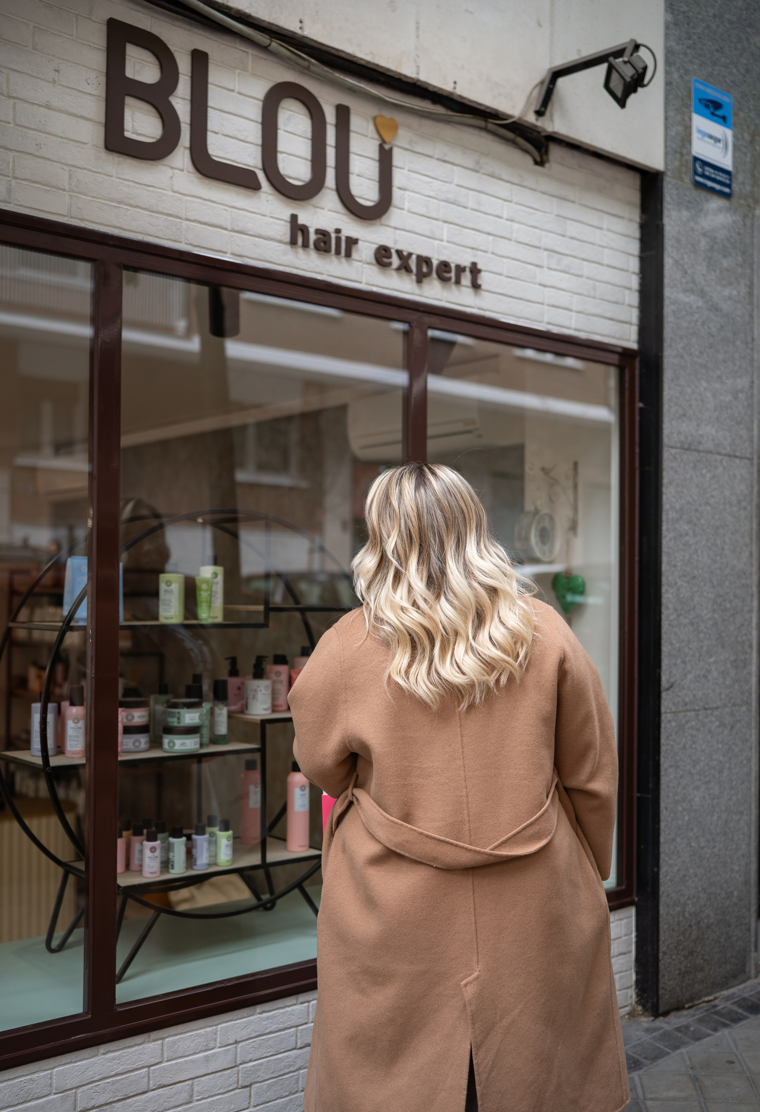 Content shooting for Salon BLOU. Photographer in Madrid, Spain. Alyona Belyaninova