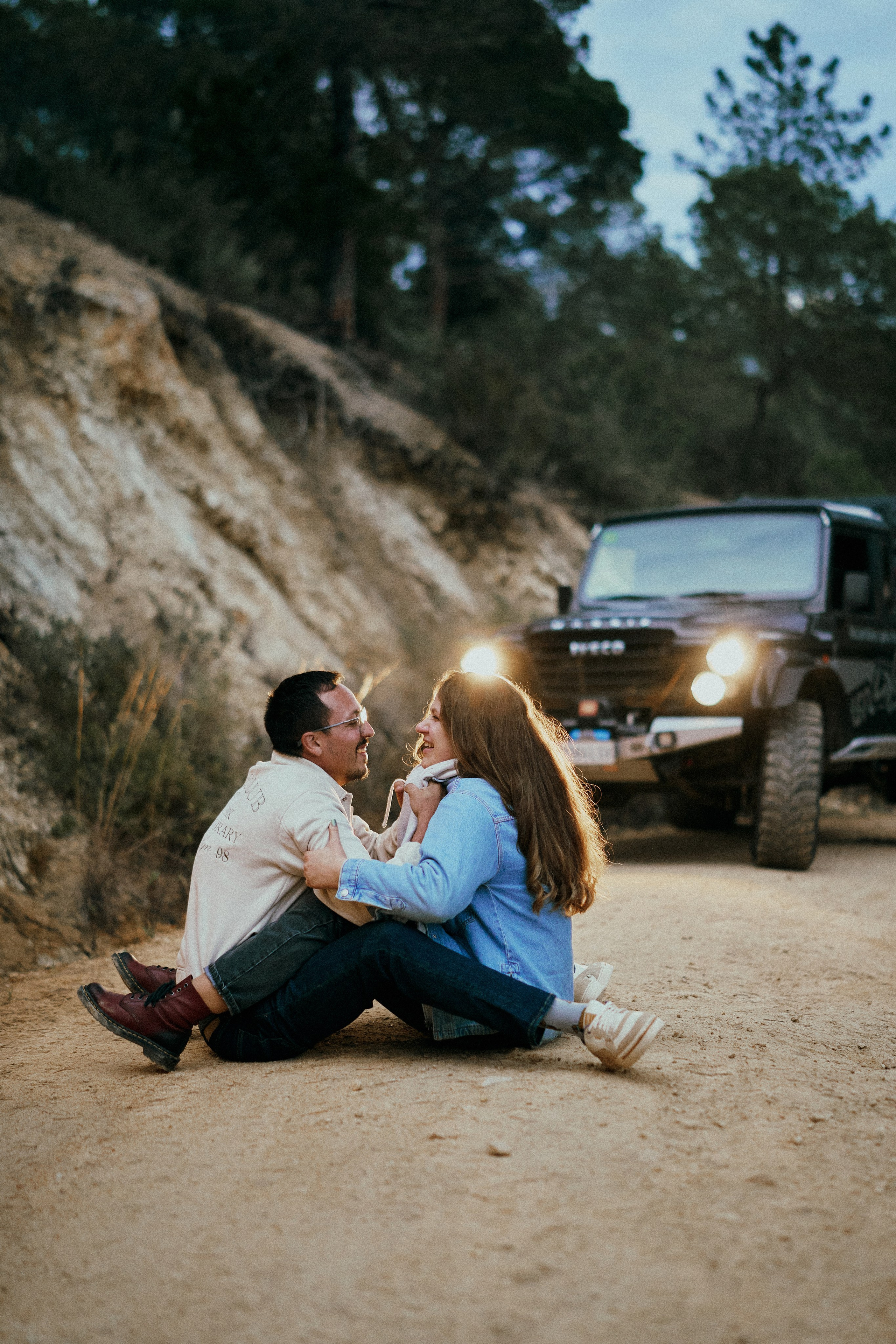 Луис и Лена. Машина. Фотограф в Барселоне Жанна Захарченко