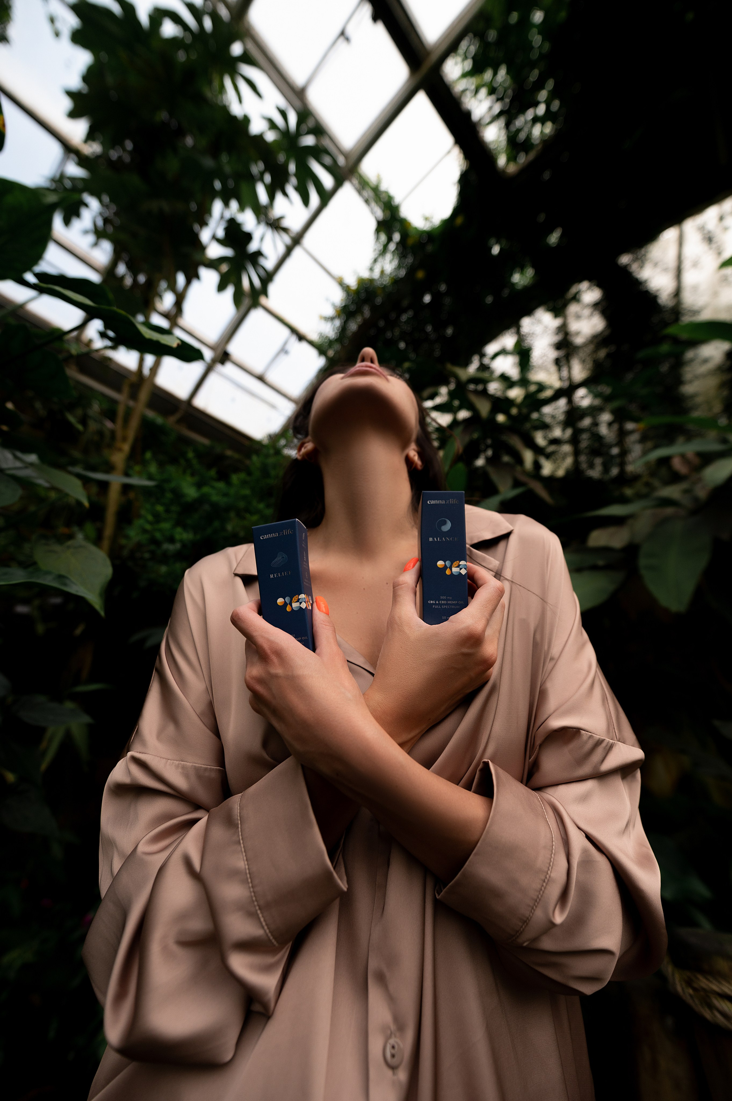 CannaXlife CBD products. ANNA-MARIA PHOTO CONTENT CREATOR — фотограф, естет, художник і візуальний експерт Instagram у Празі