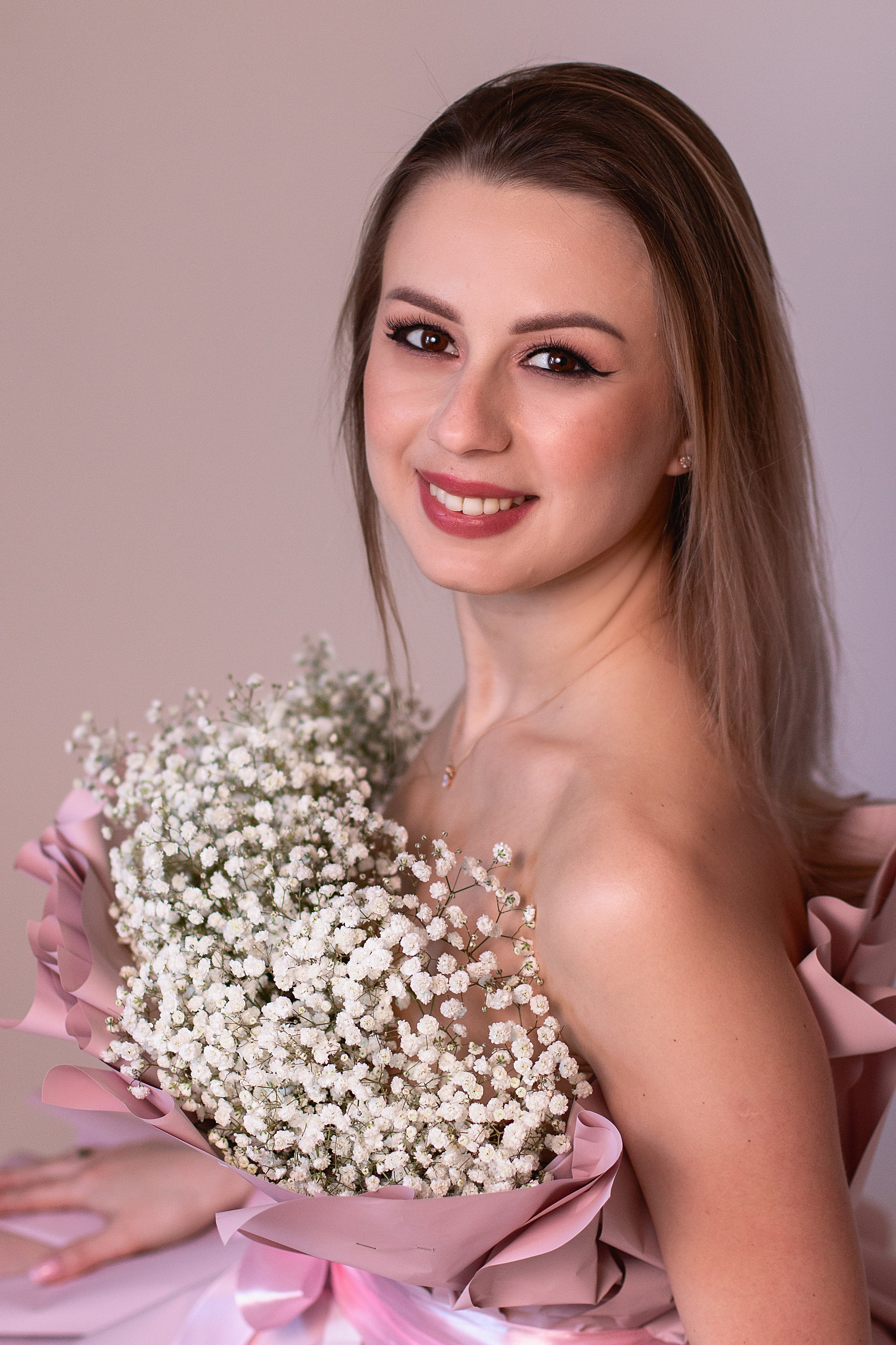 Девушка-букет. Детский и семейный фотограф в г. Бельцы