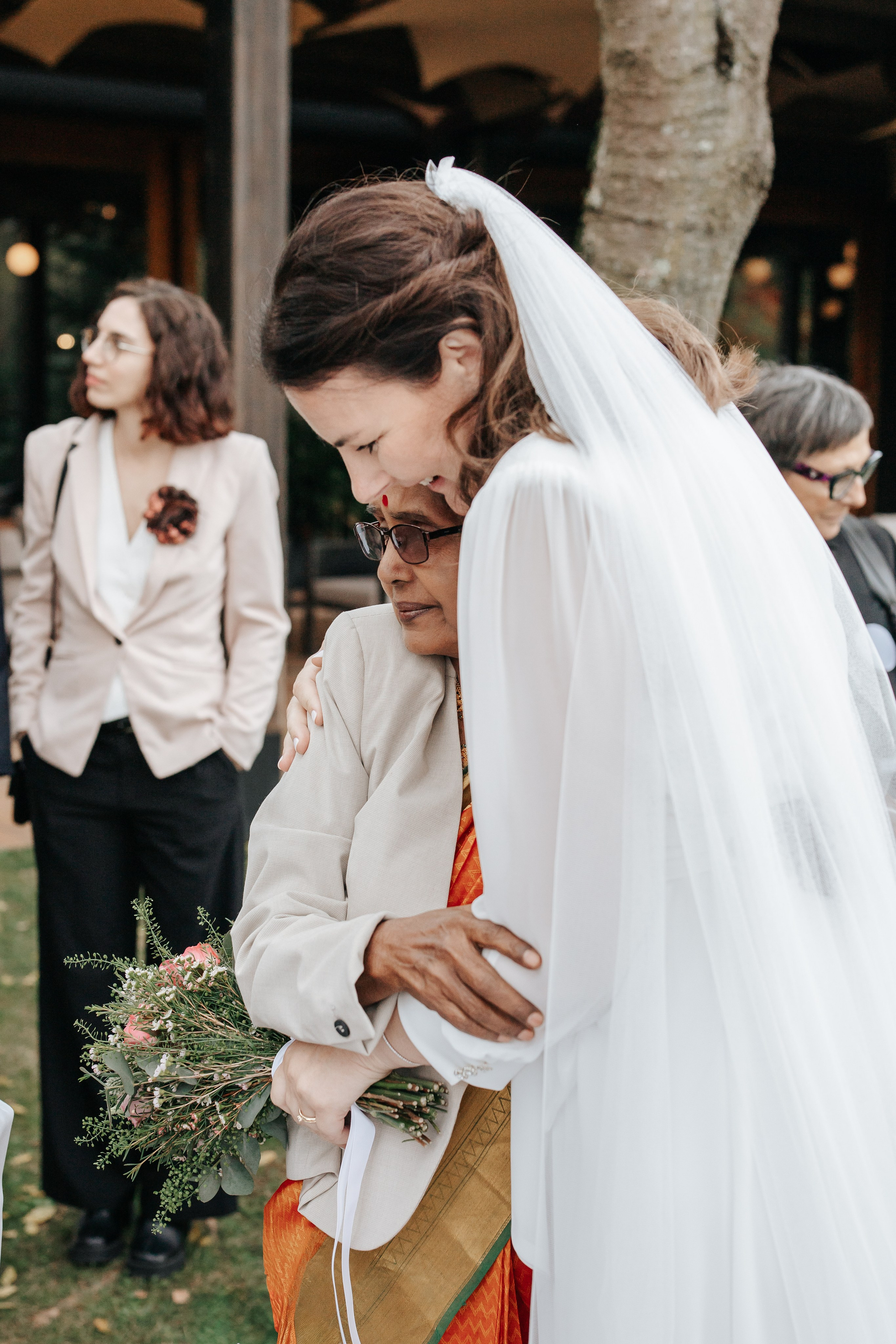 Aurelia+Anand, 02.11.2025, Olot. Fotógrafa de bodas en Cataluña
