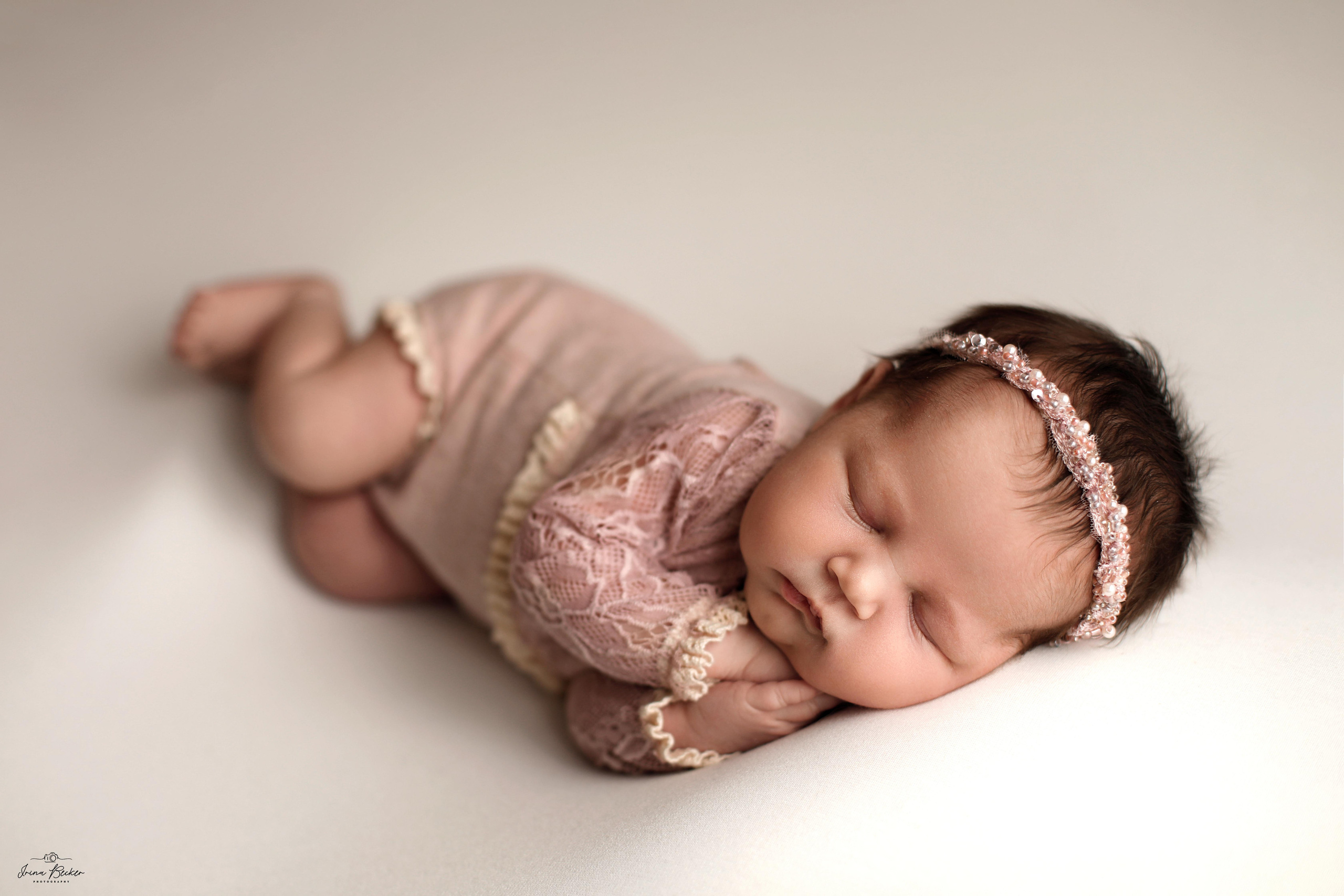 Babyfotograf Ulm, Babyfotograf Neu-Ulm, Babyfotograf Münsingen, Babyfotograf Metzingen, Babyfotograf Göppingen, Babyfotograf Tübingen, Babyfotograf Memmingen, Babyfotograf Reutlingen, Babyfotograf Stuttgart, Babyfotograf Günzburg, Babyfotograf Biberach an der Riss, Babyfotograf Alb-Donau-Kreis, Babyfotograf Bad Saulgau, Babyfotograf Bad Waldsee, Babyfotograf Ehingen, neugeborenenfotografie Ulm, neugeborenenfotografie Neu-Ulm, neugeborenenfotografie Stuttgart, neugeborenenfotografie Metzingen, neugeborenenfotografie Münsingen, neugeborenenfotografie Bad Saulgau, neugeborenenfotografie Bad Waldsee, neugeborenenfotografie Ehingen, neugeborenenfotografie Langenau, neugeborenenfotografie Ravensburg, neugeborenenfotografie Sigmaringen, Fograf Ulm, Fotograf Ehingen, Fotograf Bad Waldsee, Fotograf Friedrichshafen, Baby Ulm, Entbindung Ulm, babyfotograf Erbach, Babyfotograf Blabeuren, Babyfotograf Biberach