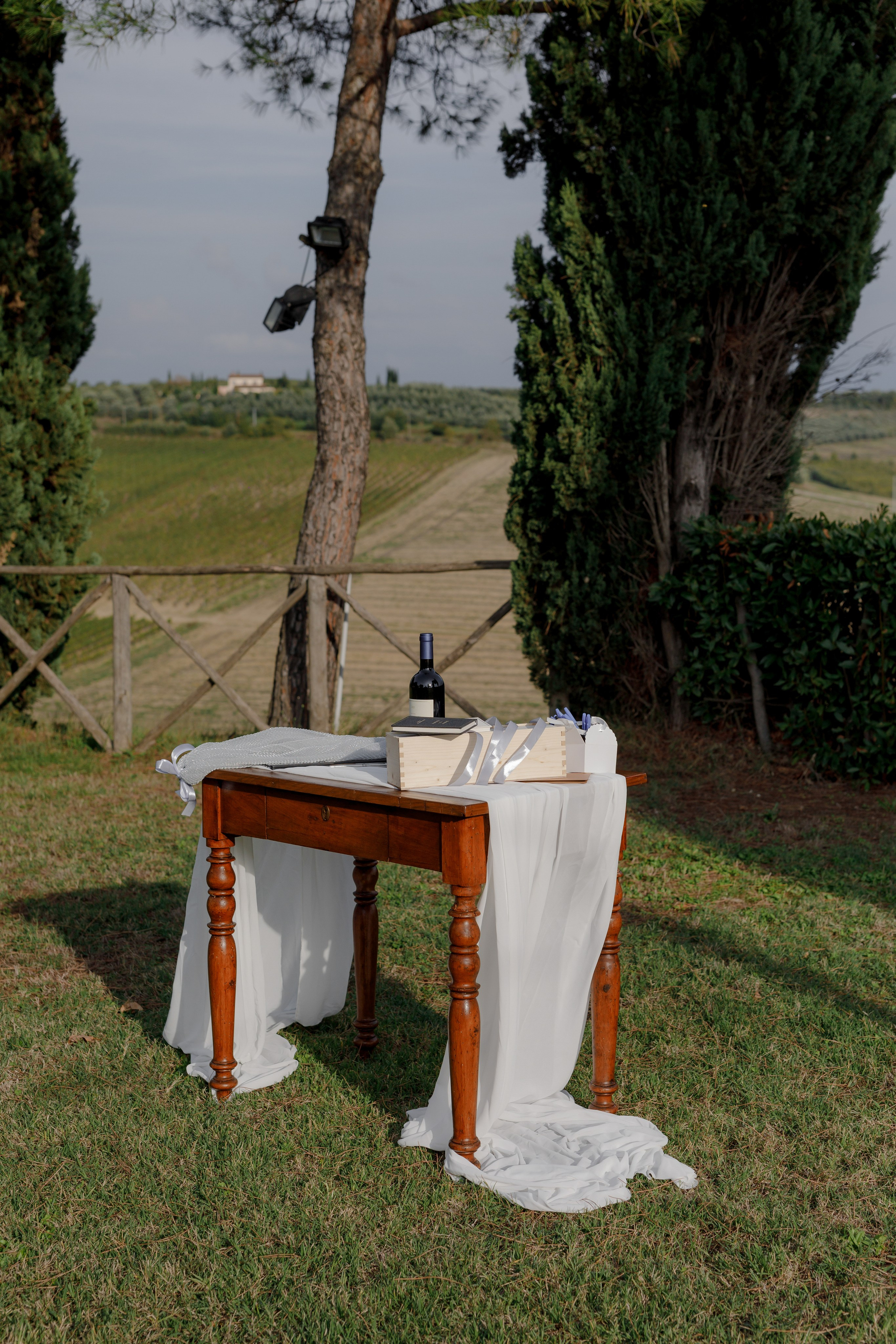 Dom&Ally. Wedding photographer Italy