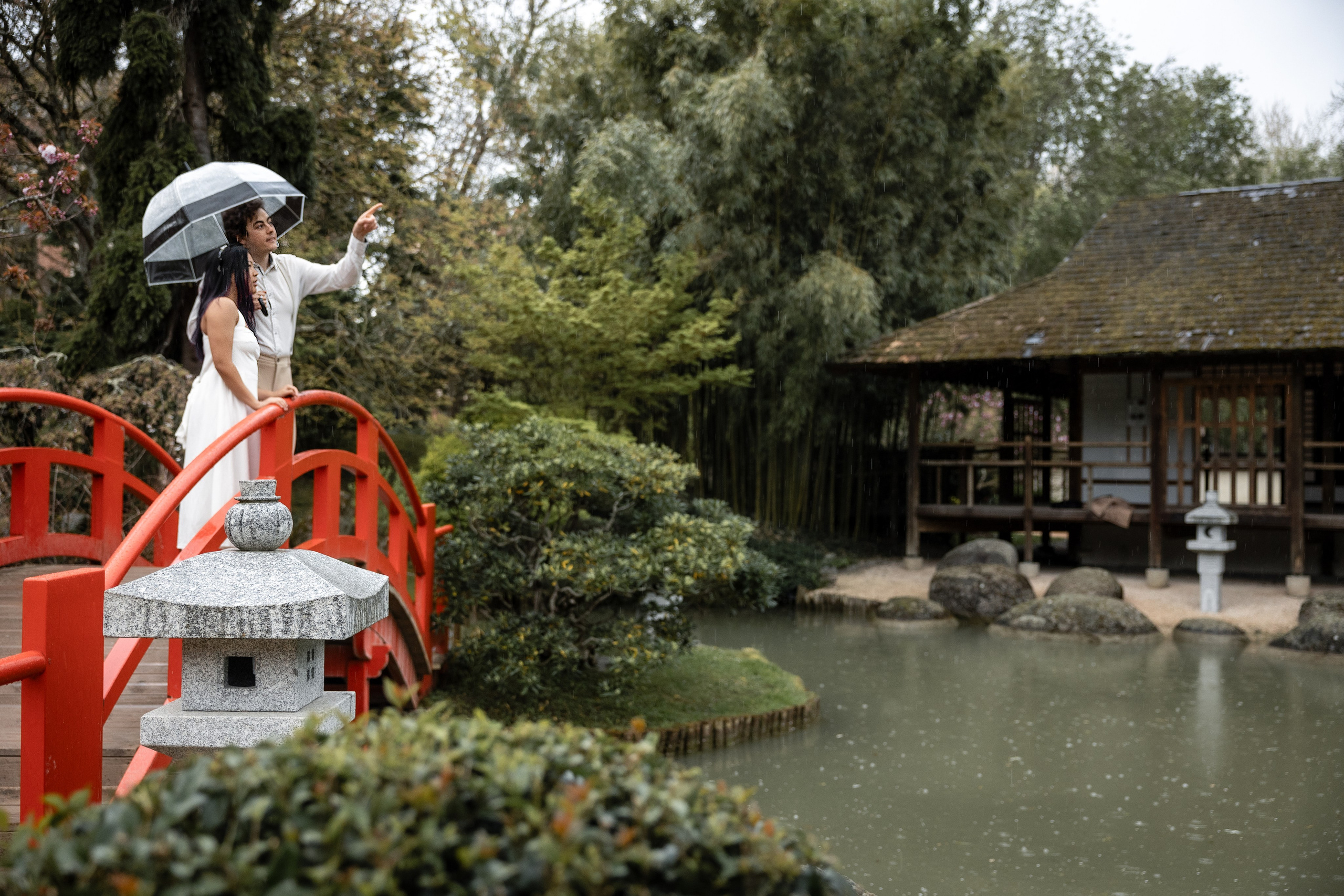 Photoshoot in the blooming Japanese Garden of Toulouse. Eugénie Smirnova — Photographe à Toulouse et dans le Sud-Ouest