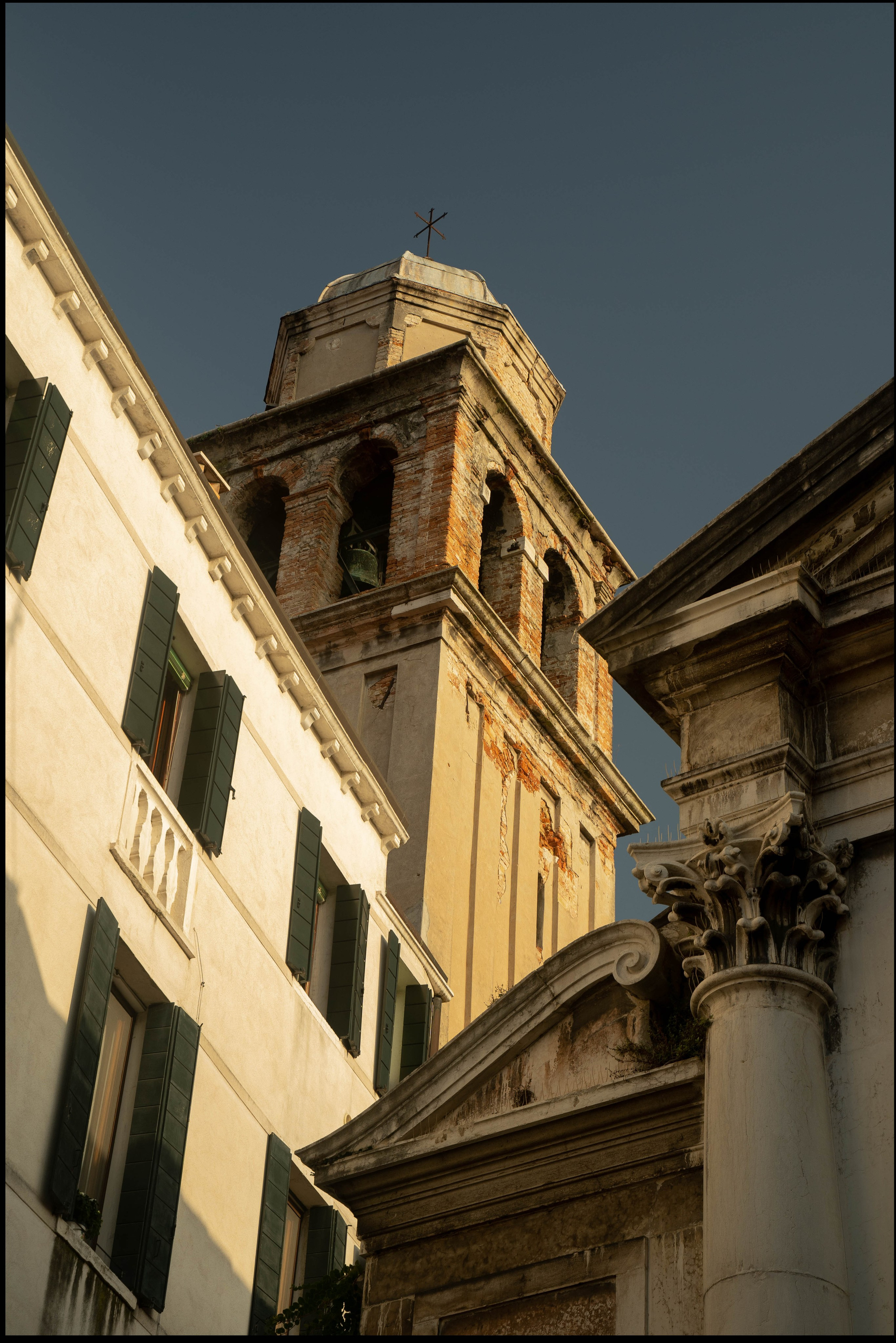 Benetki 2024. Fotografinja in videografinja Mariia Bortiakova iz Slovenije: fotografiranje dogodkov, portretov in snemanje videov po vsej Sloveniji