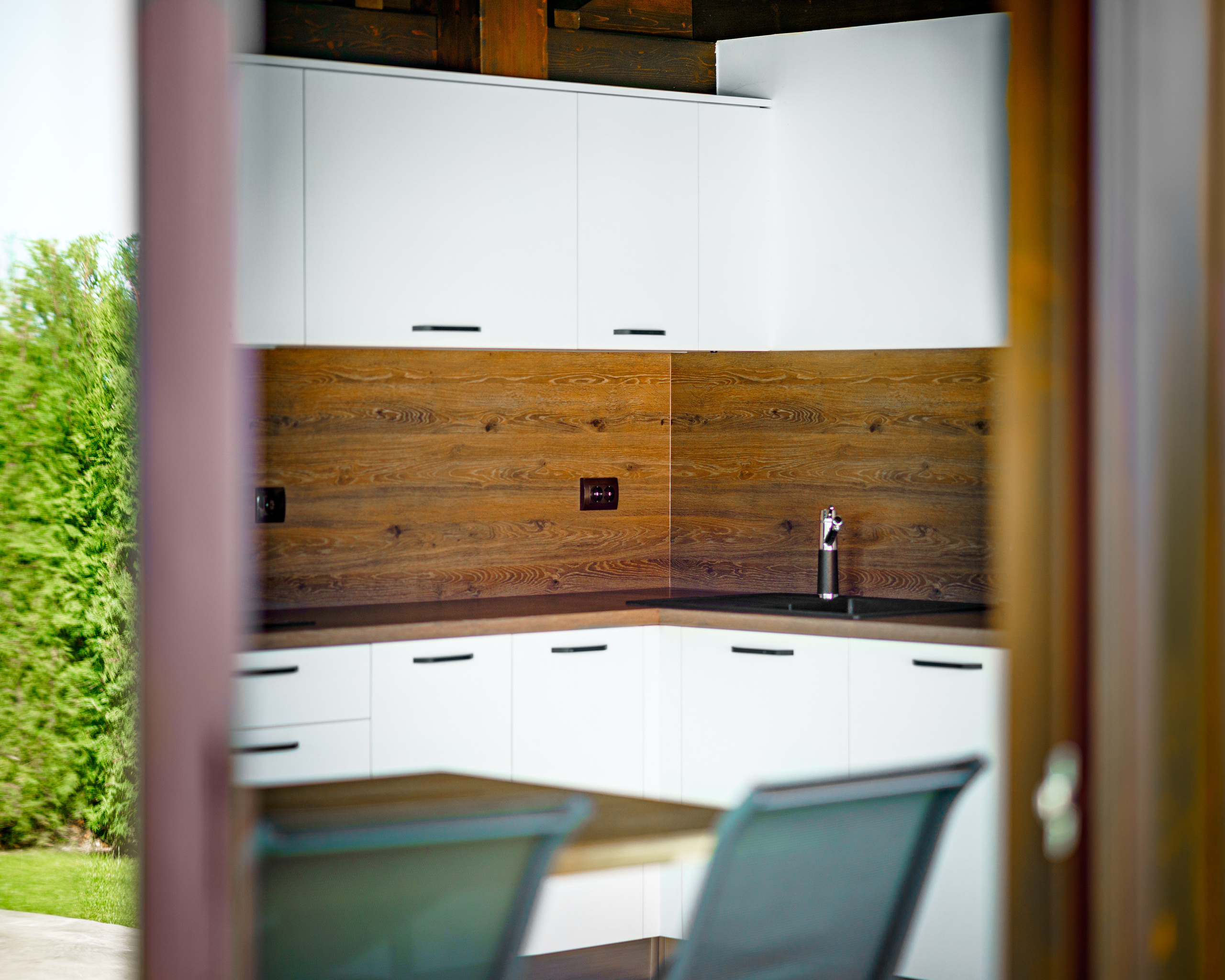 Мебели Русев-Лятна кухня. Професионален фотограф в Пловдив и областта