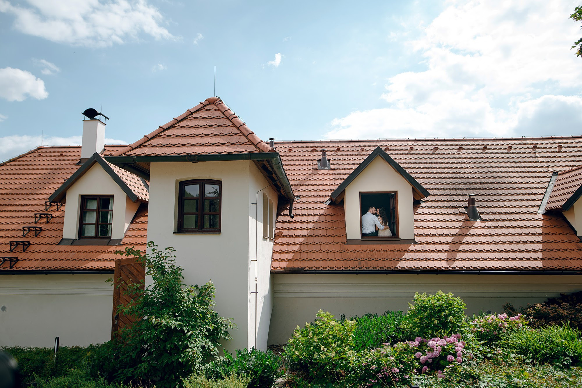 Romantic destination wedding in Czech republic Prague