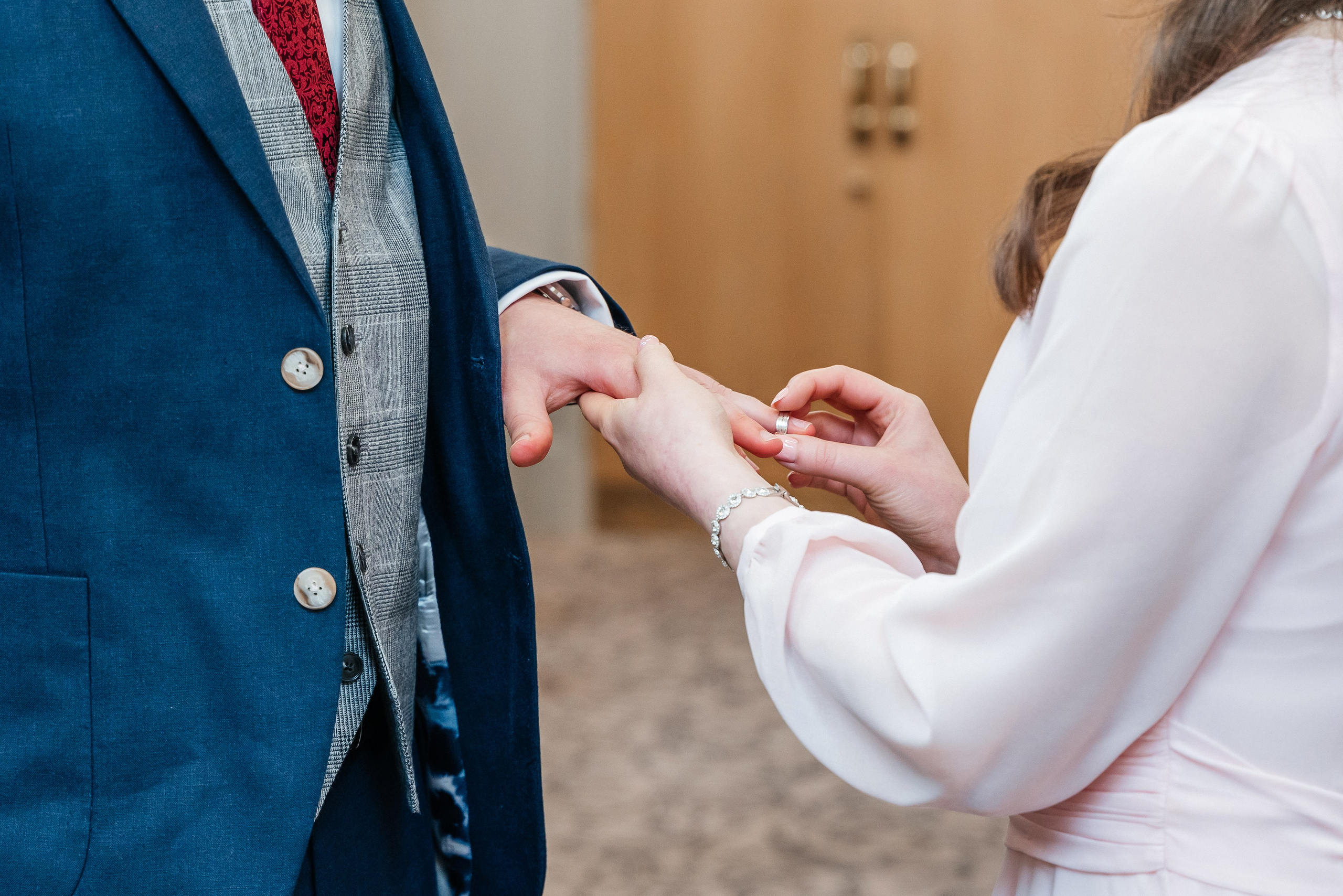 Reading Town Hall, Reading Town Hall civil ceremony, small wedding at Reading Town Hall, wedding at Reading, wedding at Reading, civil ceremony at Reading, small civil ceremony Reading Town Hall