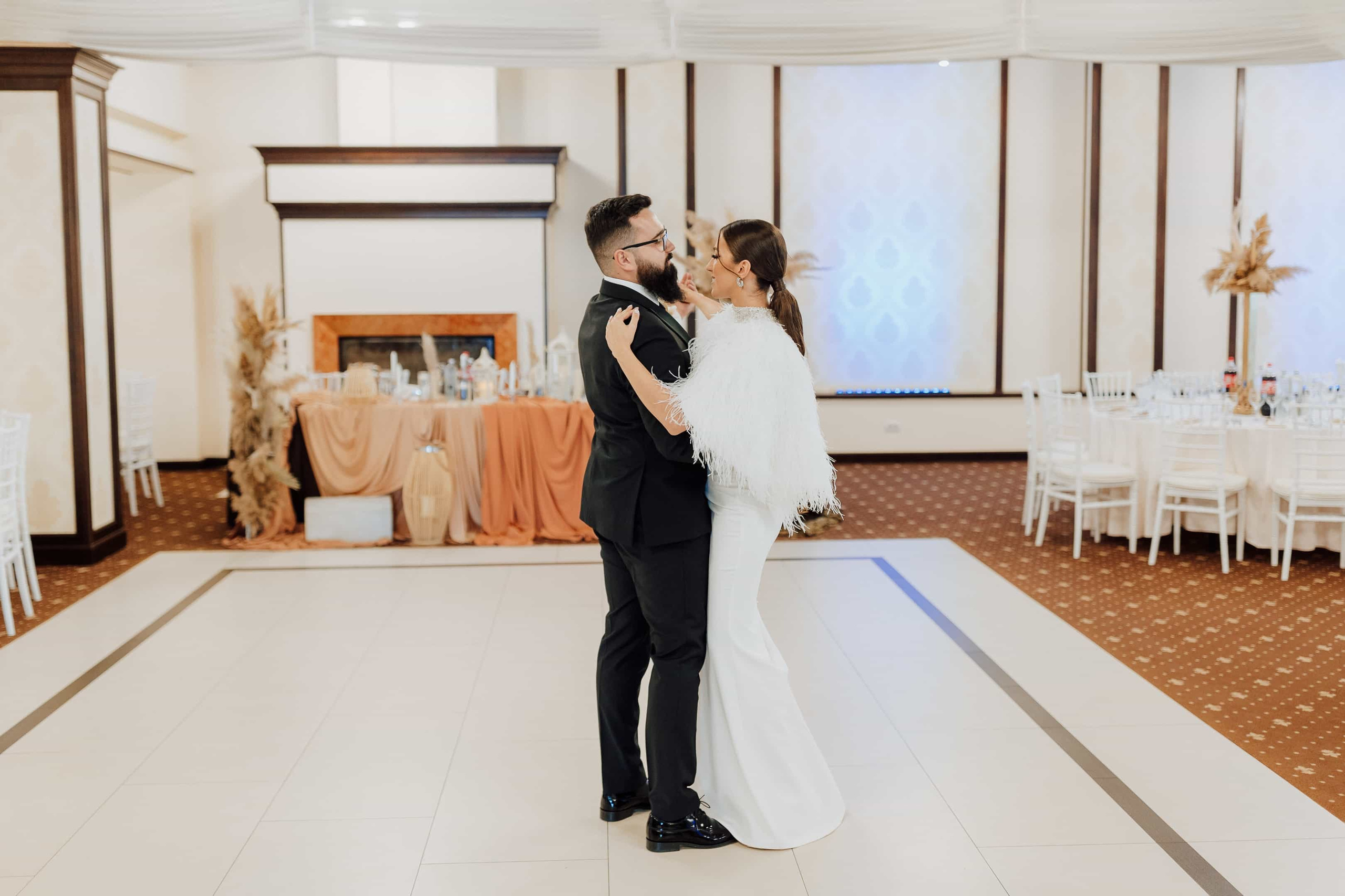 Stefanel & Elena. MovieFrames.ro