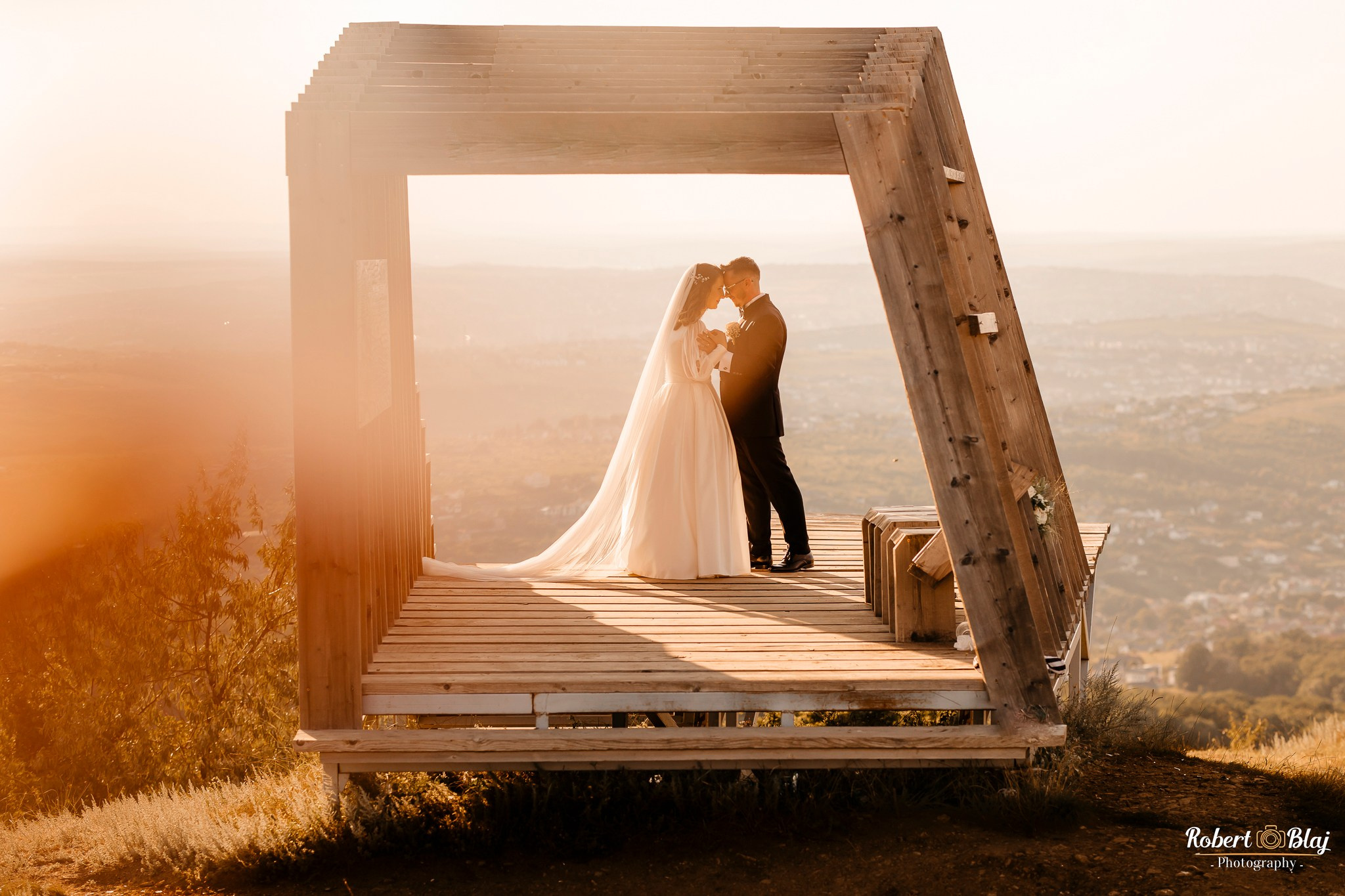 Alexandra & Alexandru. Robert Blaj - Fotograf Nuntă Iași