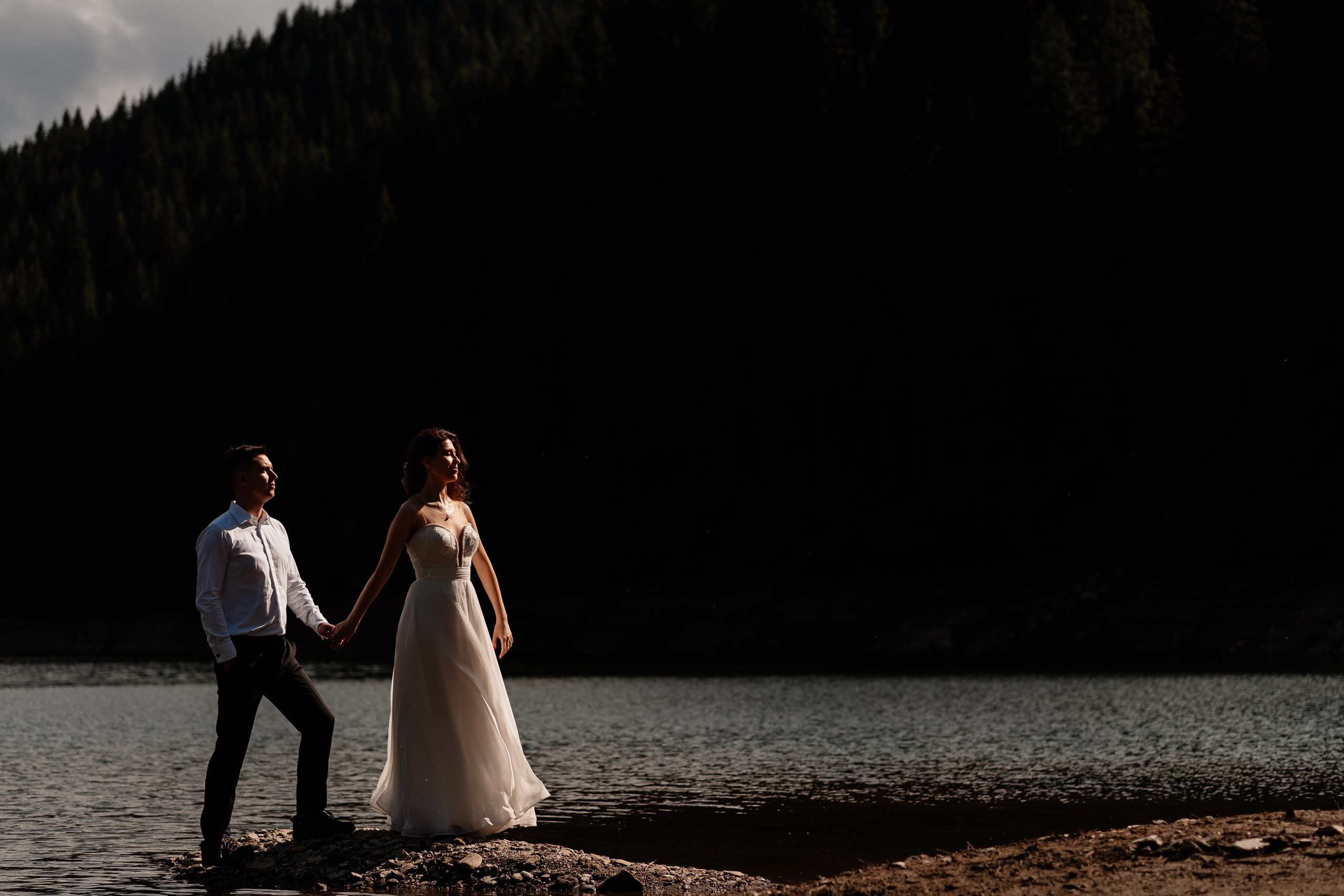 Trash the Dress la Lacul Bolboci  | Mihai Popa Fotograf. Fotograf Nuntă & Botez București - Mihai Popa | Dincolo de oameni, imortalizez emoții!