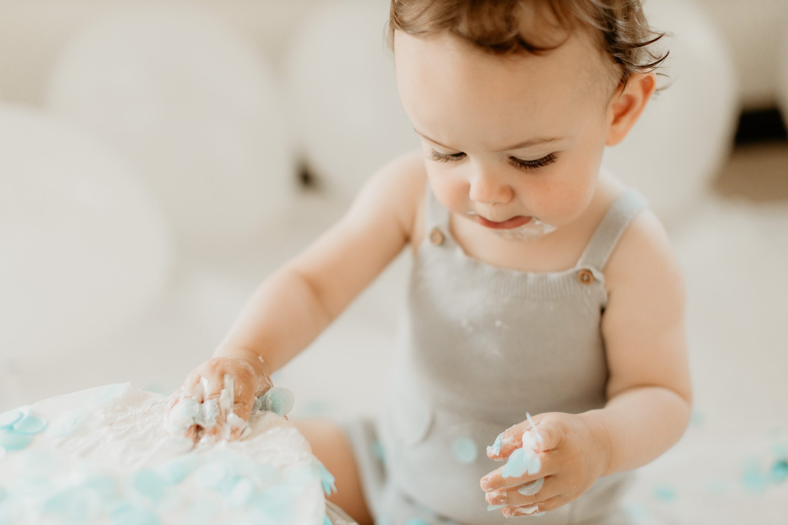 Cake Smash Session. Family and children photographer in Belgrade Milja Ciric