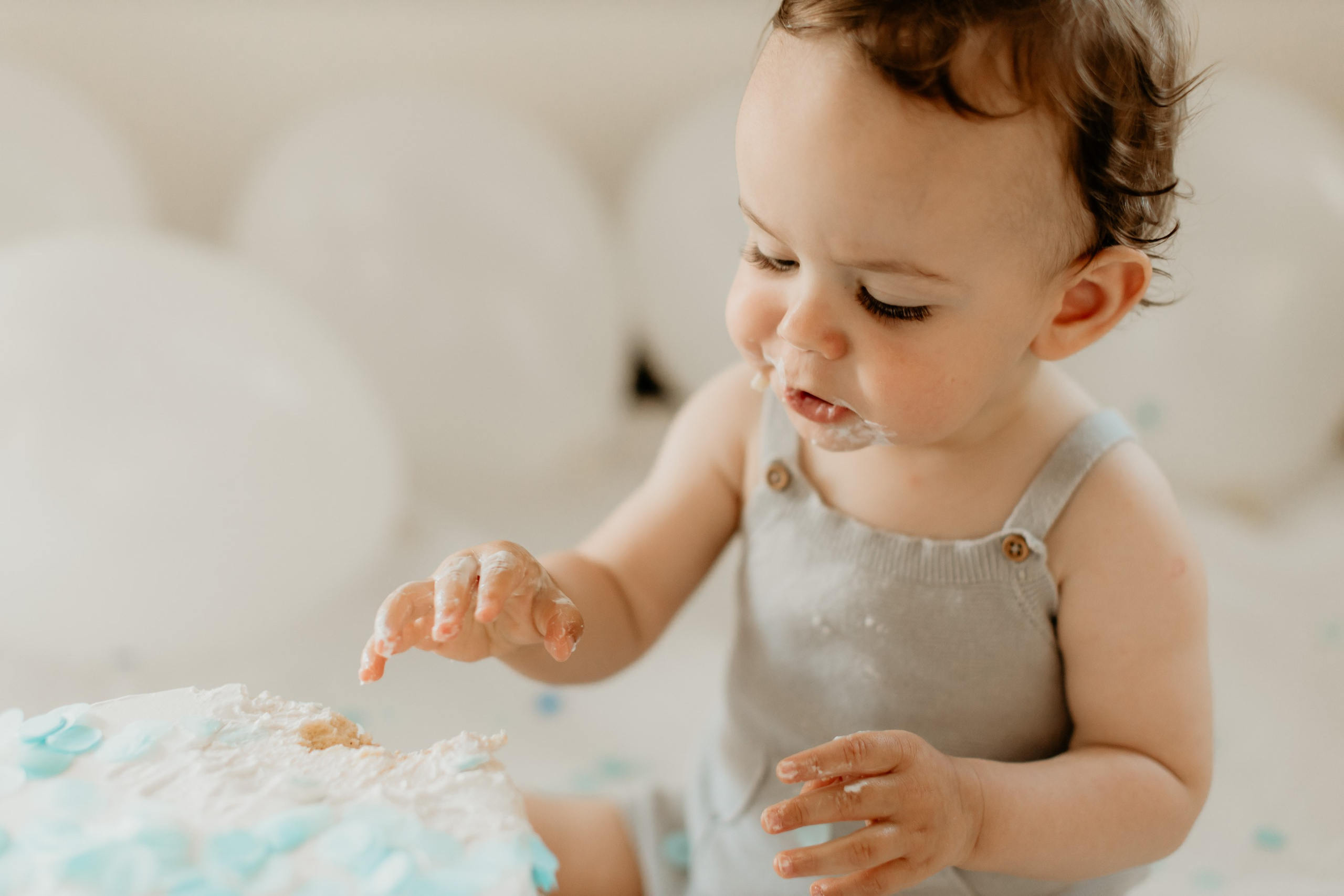 Cake Smash Session. Family and children photographer in Belgrade Milja Ciric