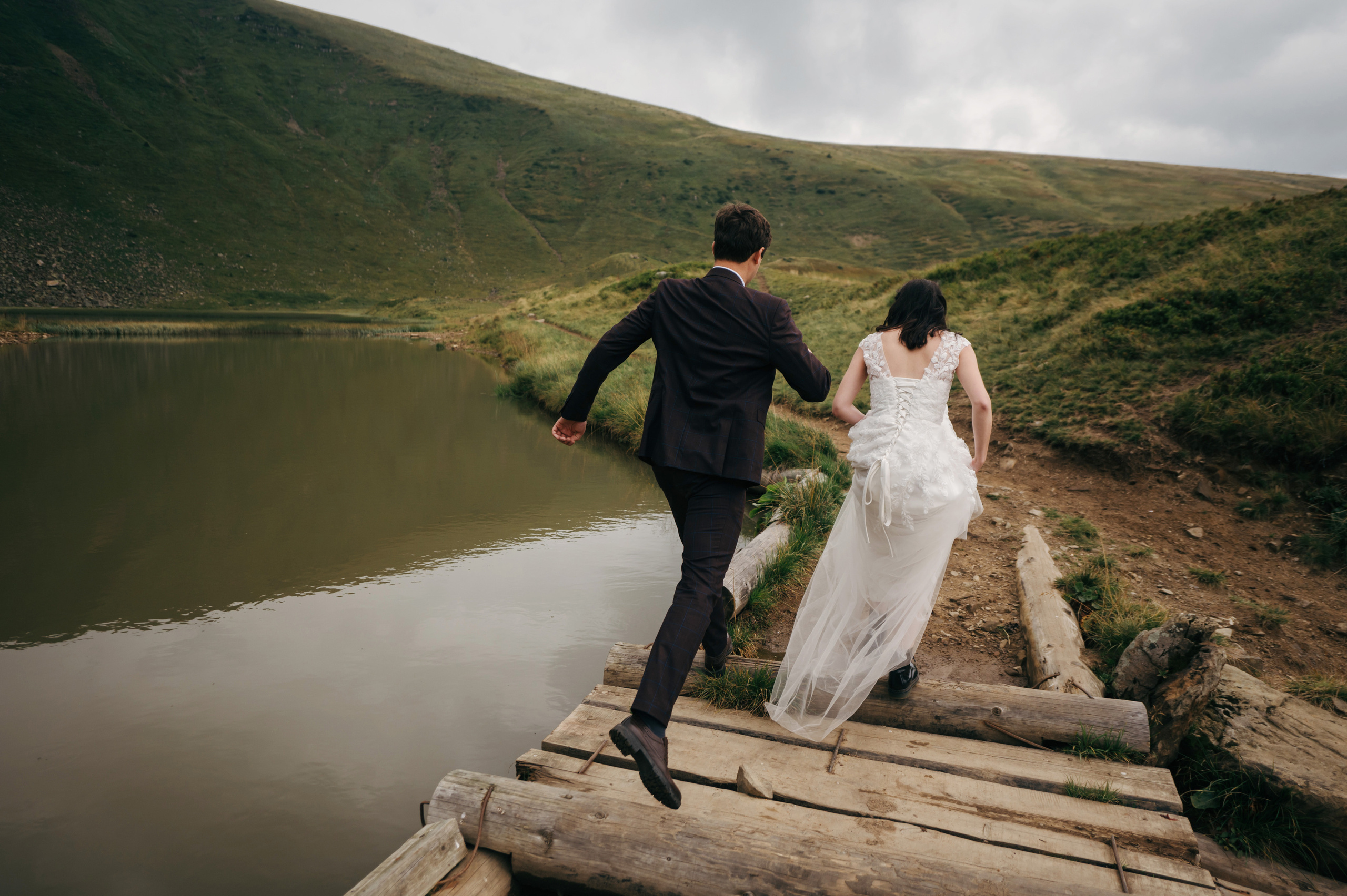Hochzeit in den Ukrainischen Karpaten - Dragobrat