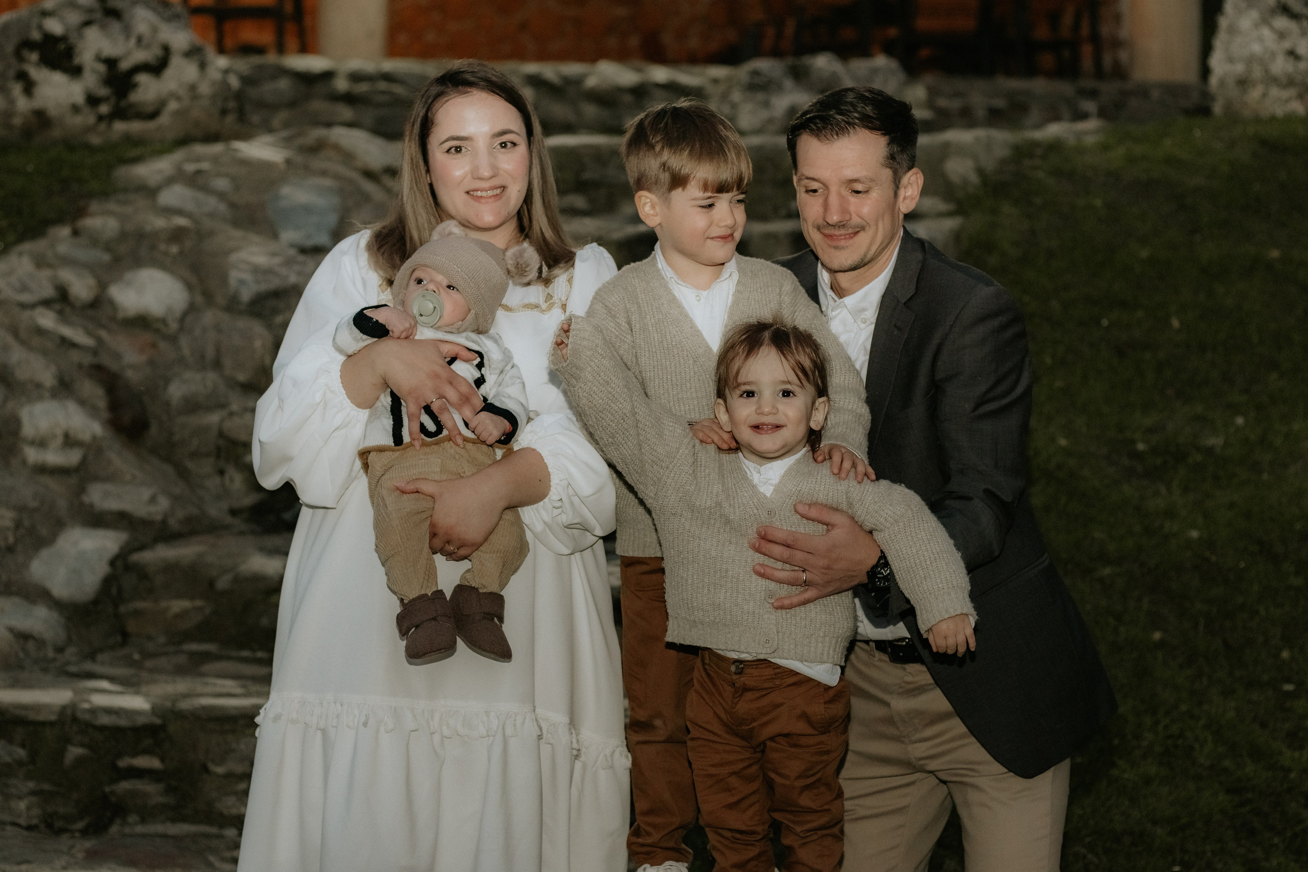 Razvan. Fotograf si videograf — evenimente si studio